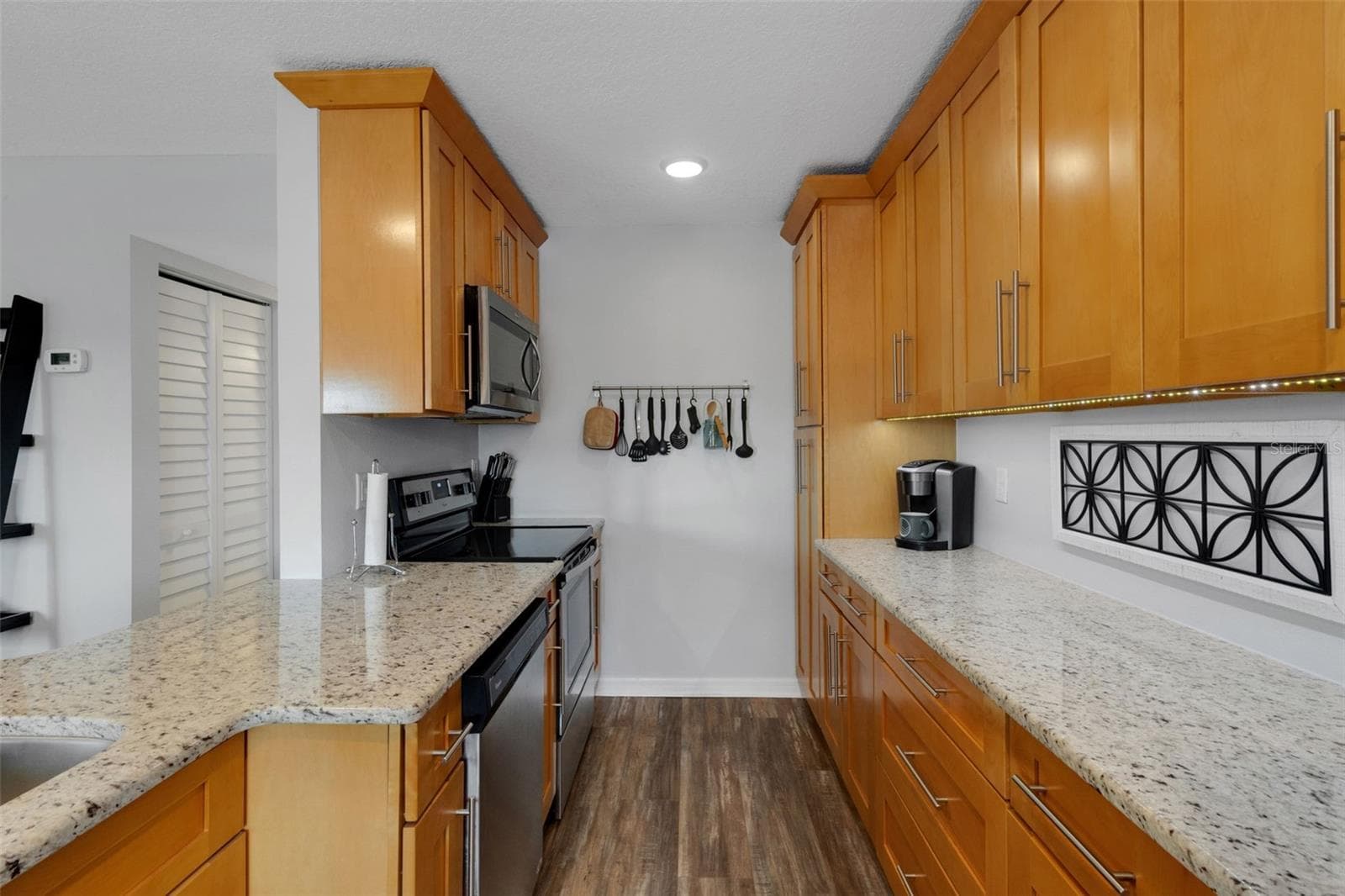Kitchen - 8039 GARDEN DR #109, SEMINOLE