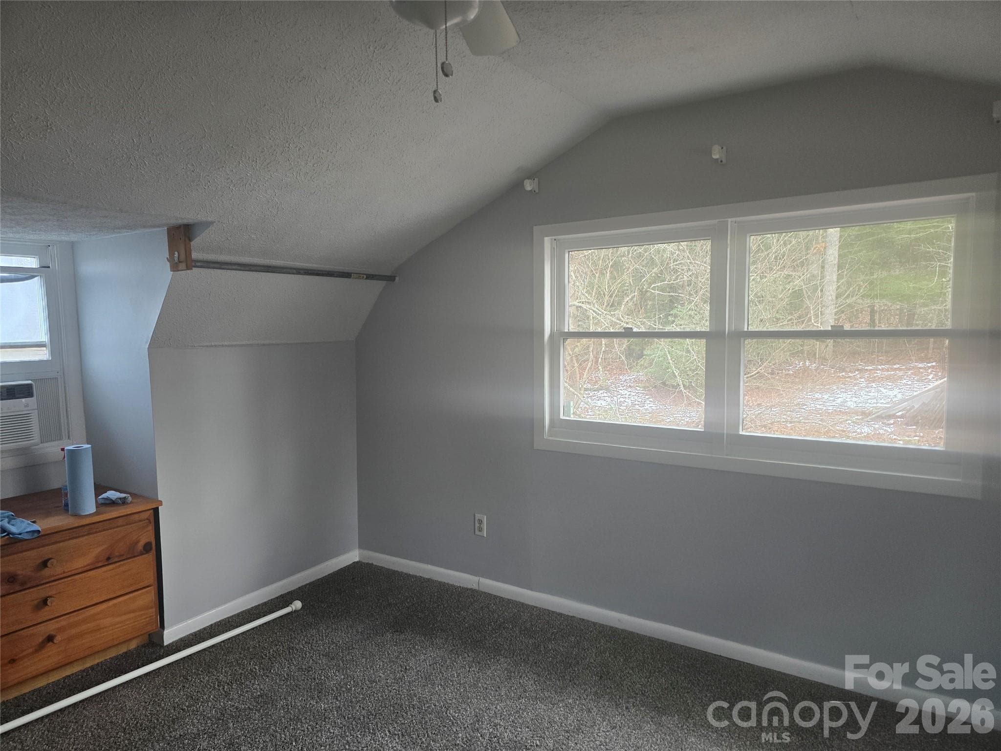 upstairs Unit Bedroom - Hendersonville