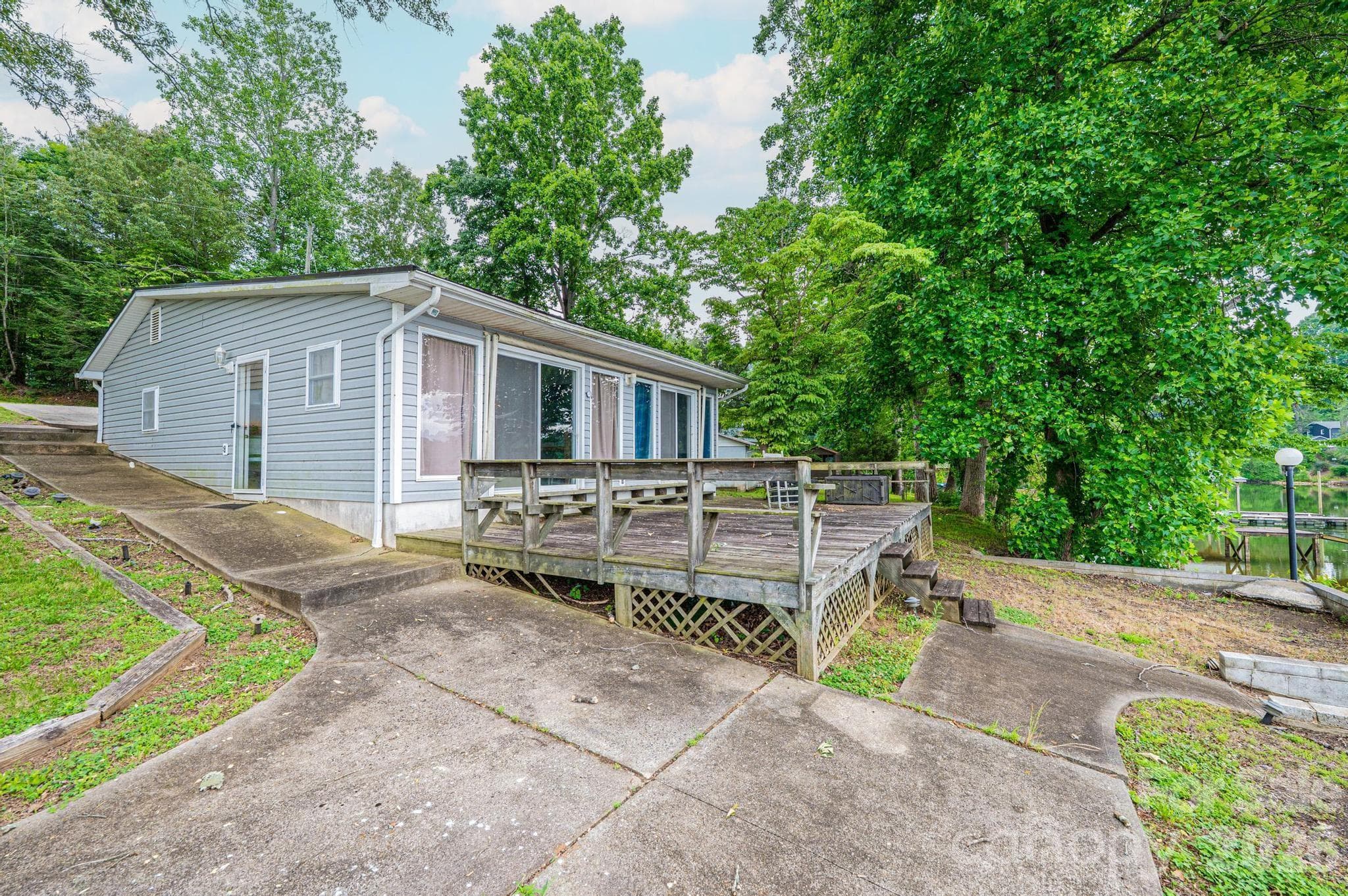 Single Family Residence at 4566 Windward Lane, Catawba, photo 4 of 47