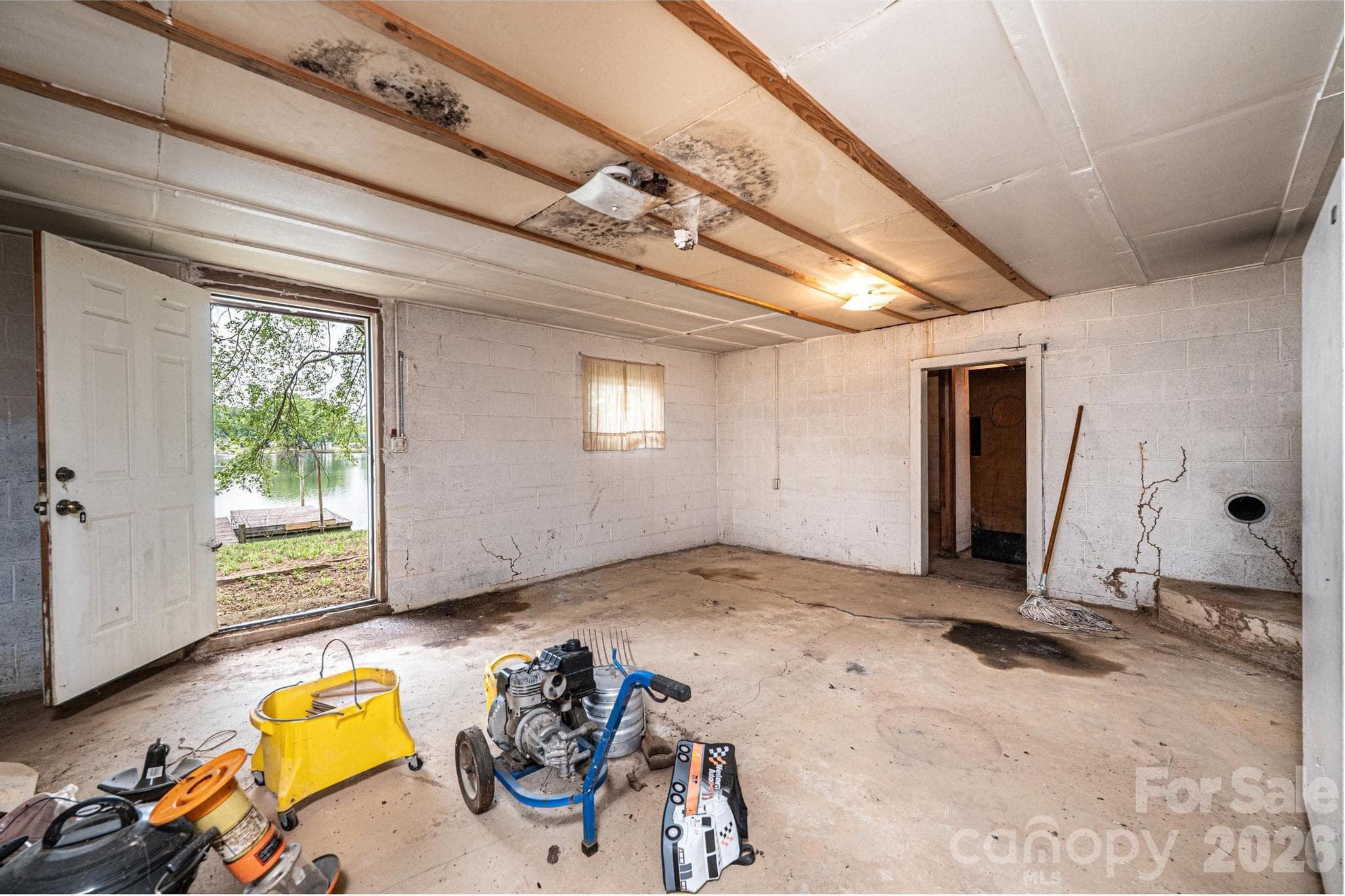 Single Family Residence at 4566 Windward Lane, Catawba, photo 36 of 47