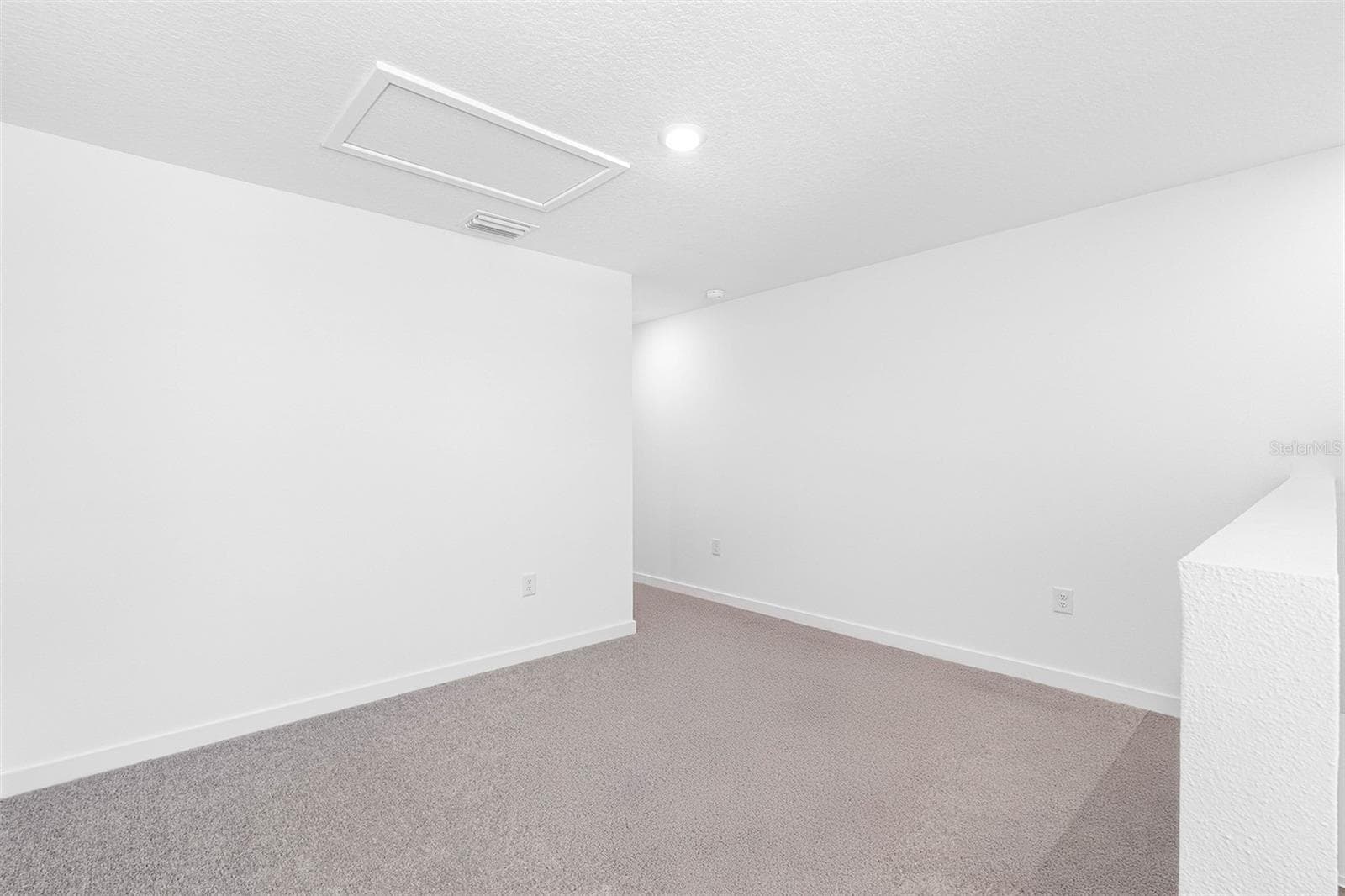 Single Family Residence at 5215 CAP RD, BROOKSVILLE, photo 12 of 16