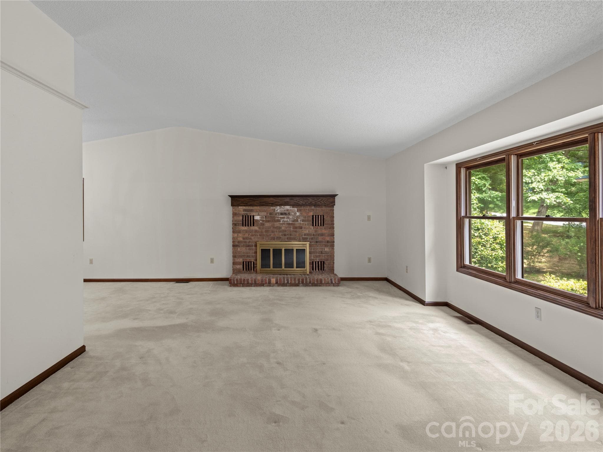 Single Family Residence at 11 Tree Top Drive, Arden, photo 16 of 44