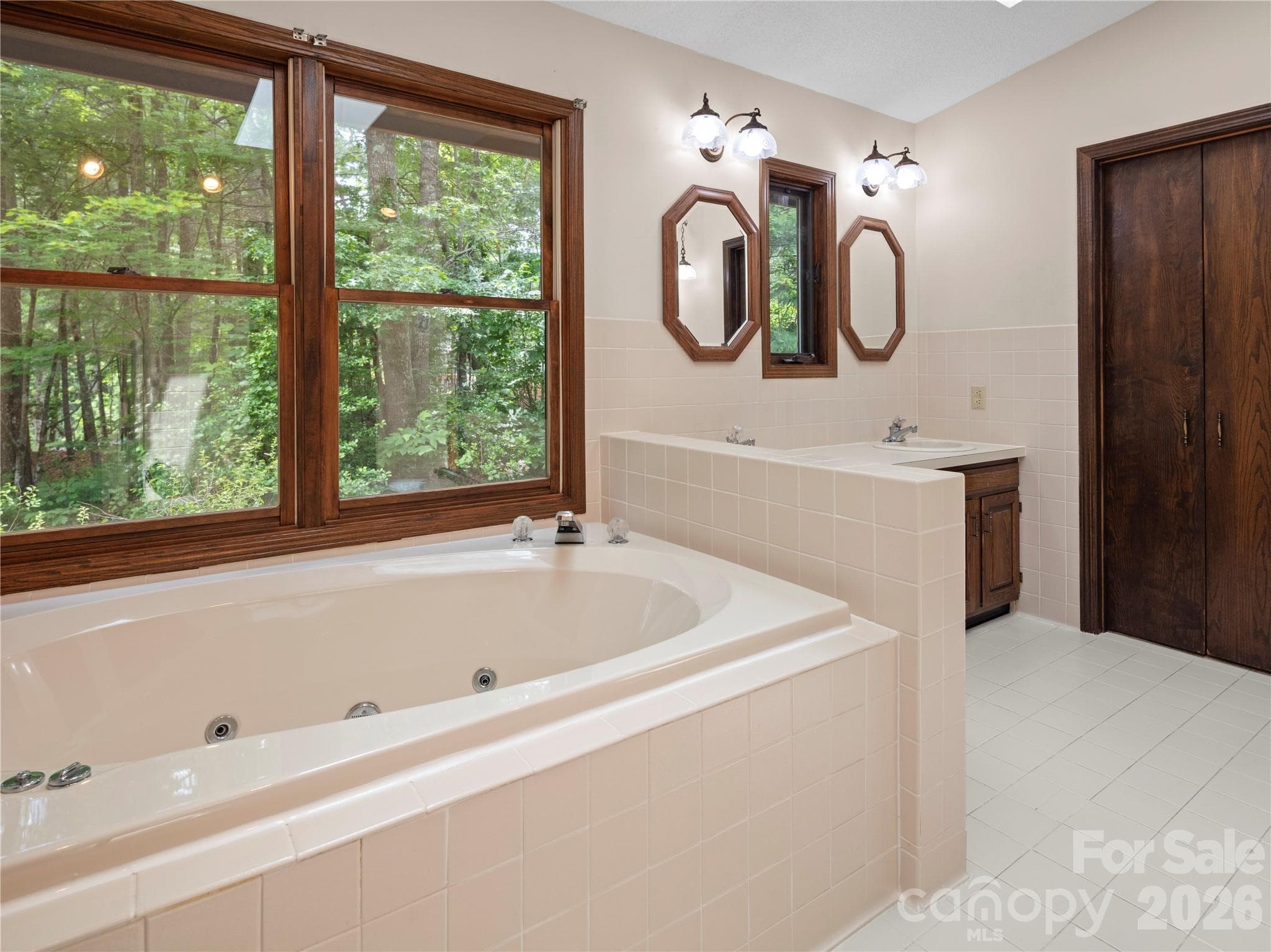 Single Family Residence at 11 Tree Top Drive, Arden, photo 32 of 44