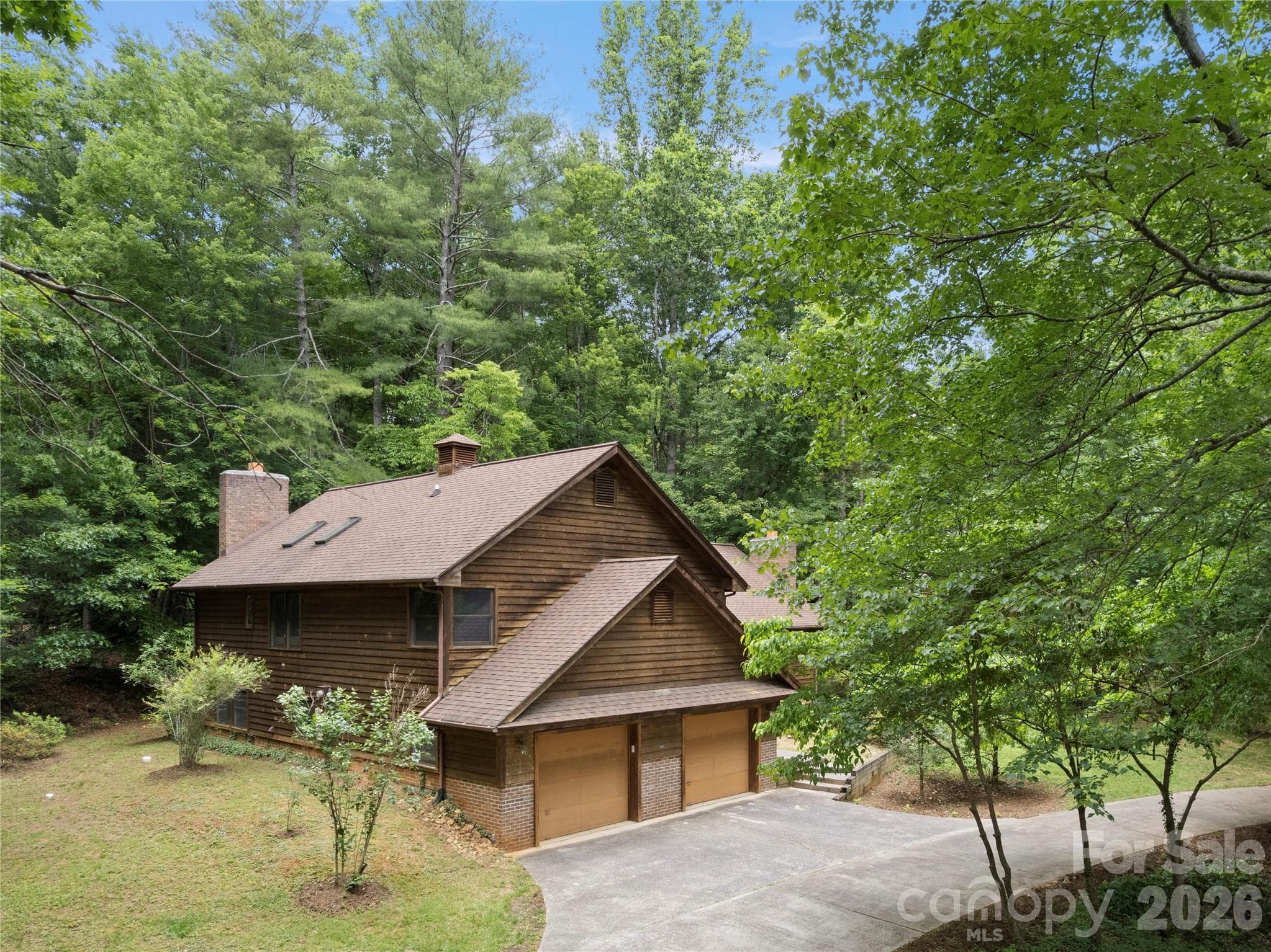 Single Family Residence at 11 Tree Top Drive, Arden, photo 43 of 44
