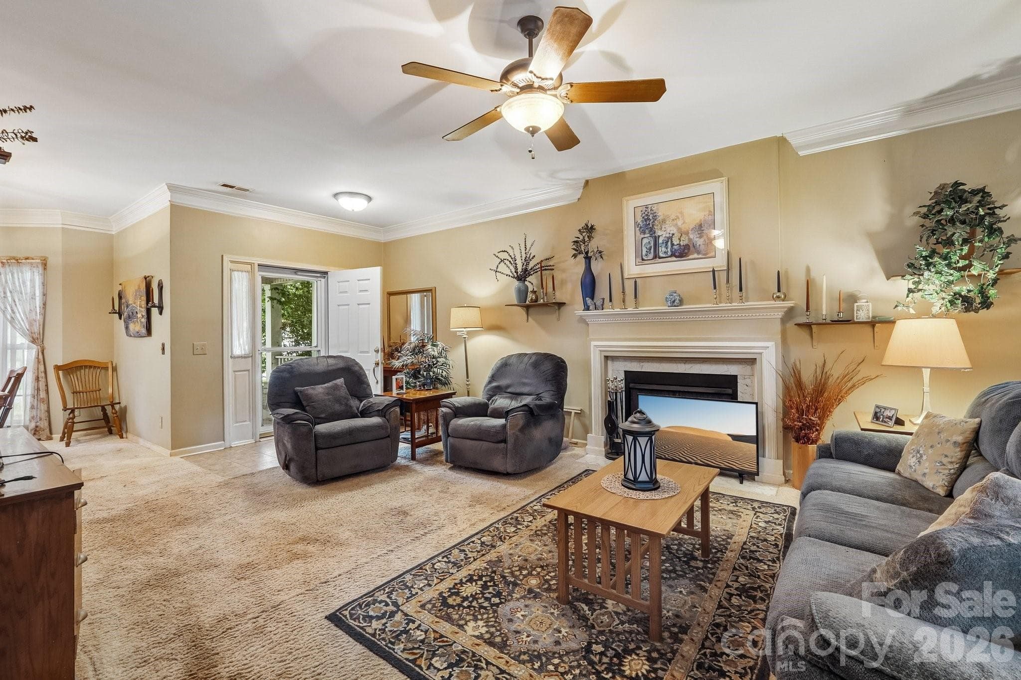 Single Family Residence at 3429 Turtle Cross Lane, Charlotte, photo 6 of 30