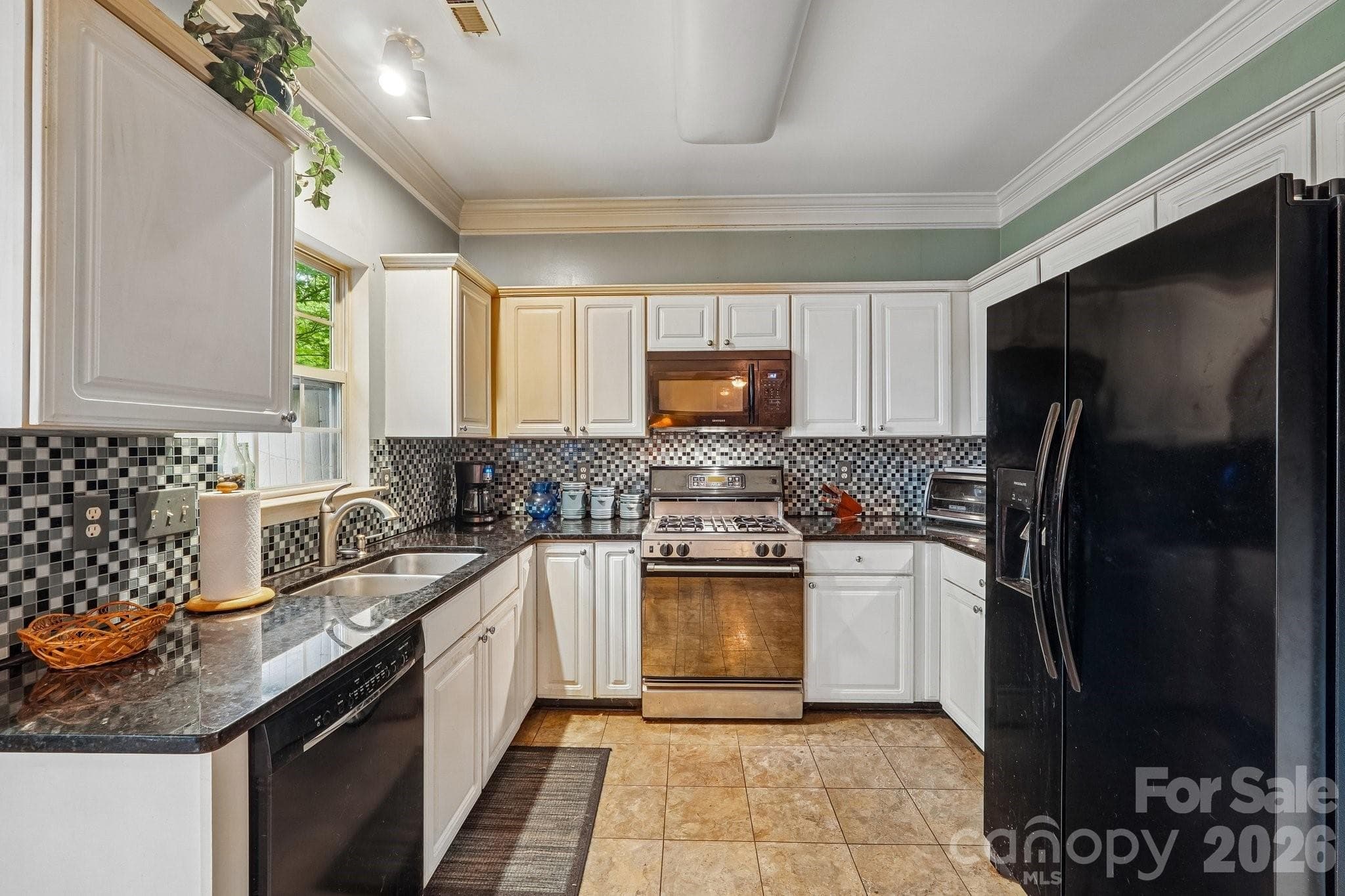 Single Family Residence at 3429 Turtle Cross Lane, Charlotte, photo 13 of 30