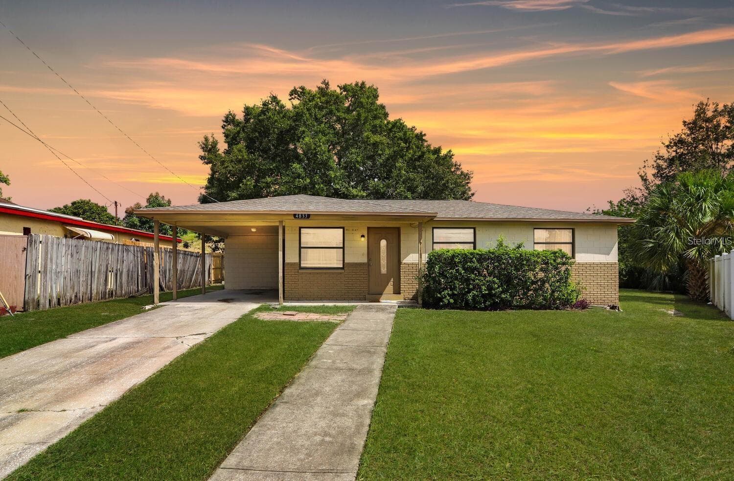 4833 ASHLAND DR