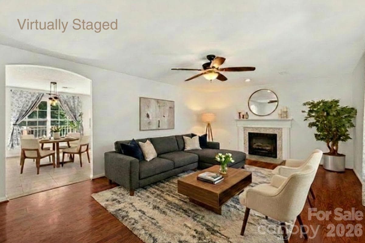 virtually staged - Monroe
