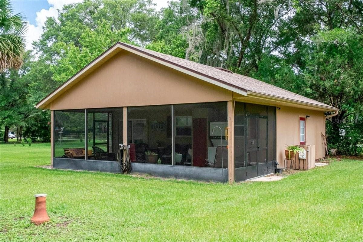 Detached guest house offering flexible living and hosting opportunities. - 267 N ORANGE AVE, LAKE HELEN