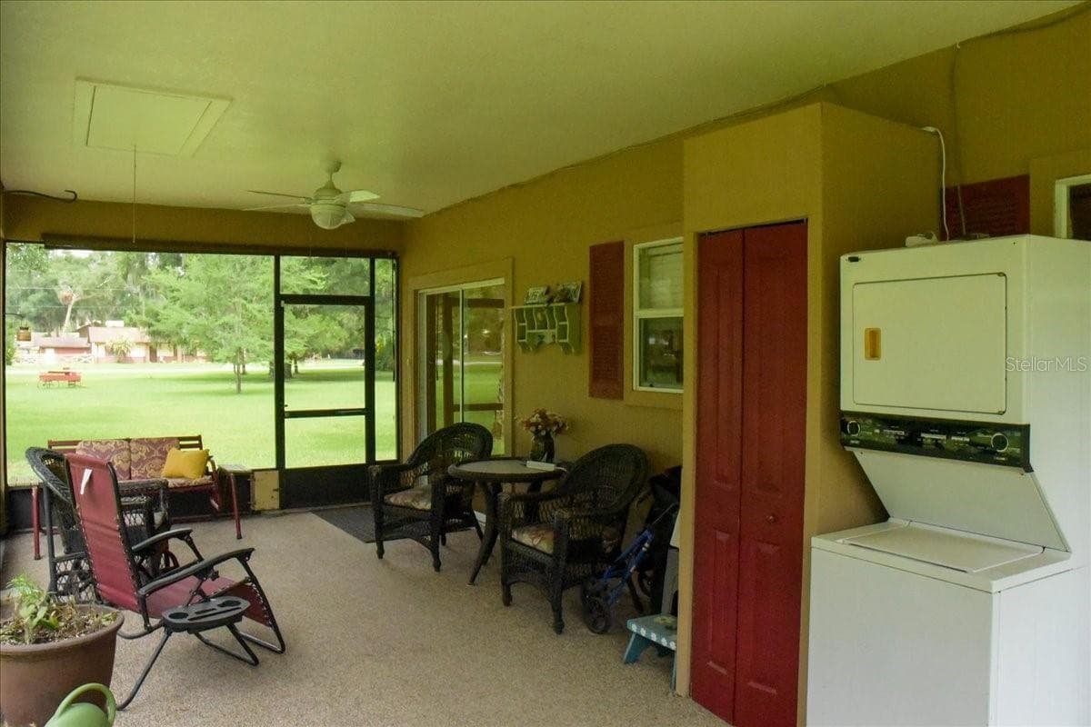 Extra flexible living and entertaining space to enjoy our beautiful weather. - 267 N ORANGE AVE, LAKE HELEN