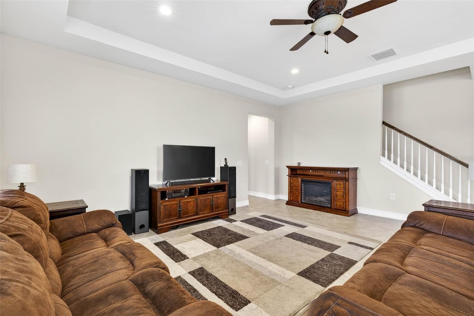 Single Family Residence at 7109 BAY LAUREL CT, WESLEY CHAPEL, photo 18 of 90