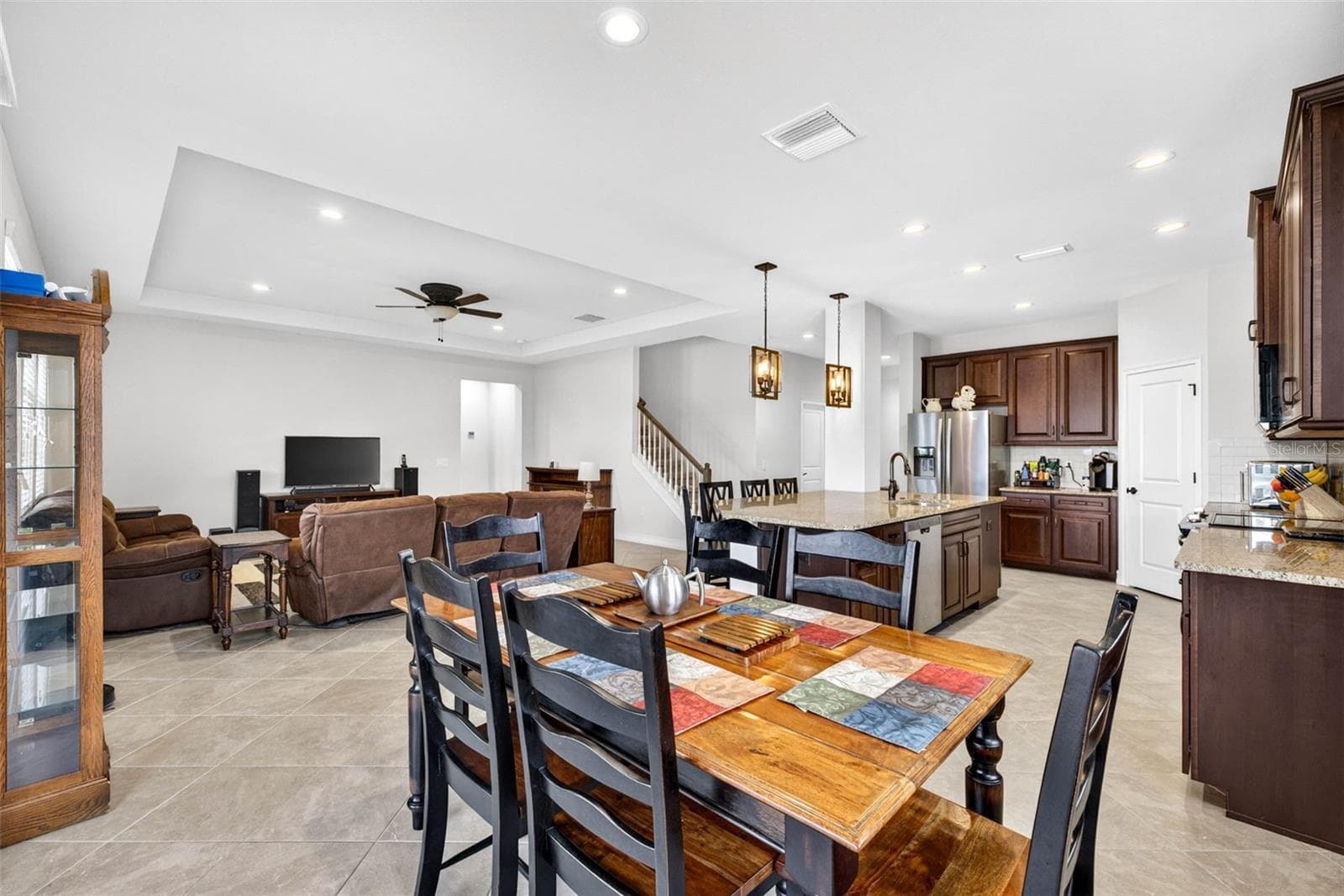 Dining area looking toward kitchen. - 7109 BAY LAUREL CT, WESLEY CHAPEL