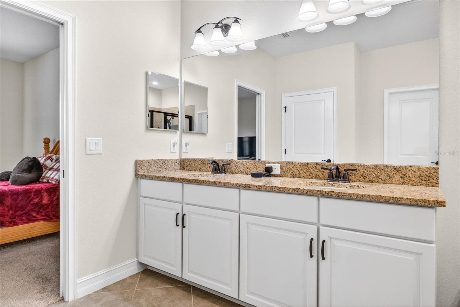 Two vanity areas. - 7109 BAY LAUREL CT, WESLEY CHAPEL