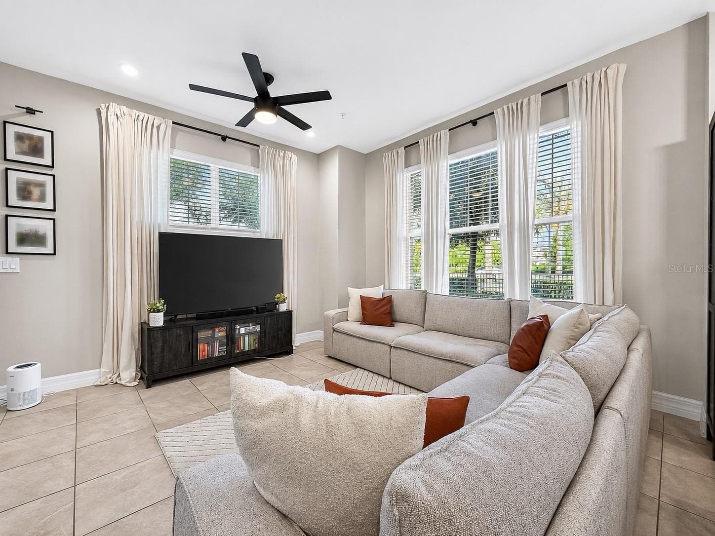 Living room - 9487 RANDAL PARK BLVD, ORLANDO