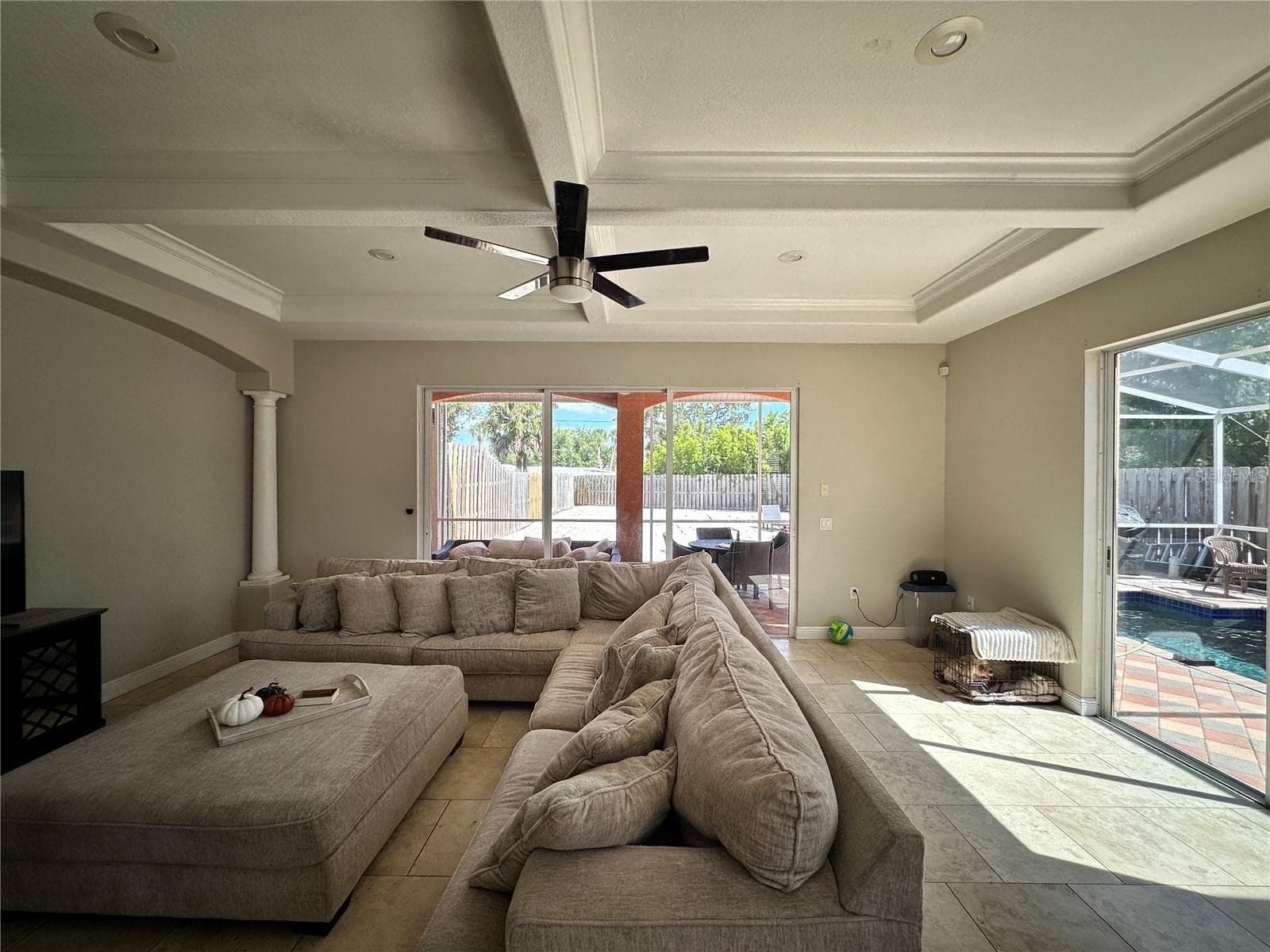 2125 Montclair - 2119 & 2125 MONTCLAIR DR #1 & 2, SARASOTA