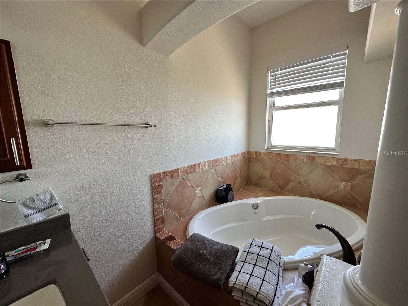 2119 Montclair - 2119 & 2125 MONTCLAIR DR #1 & 2, SARASOTA