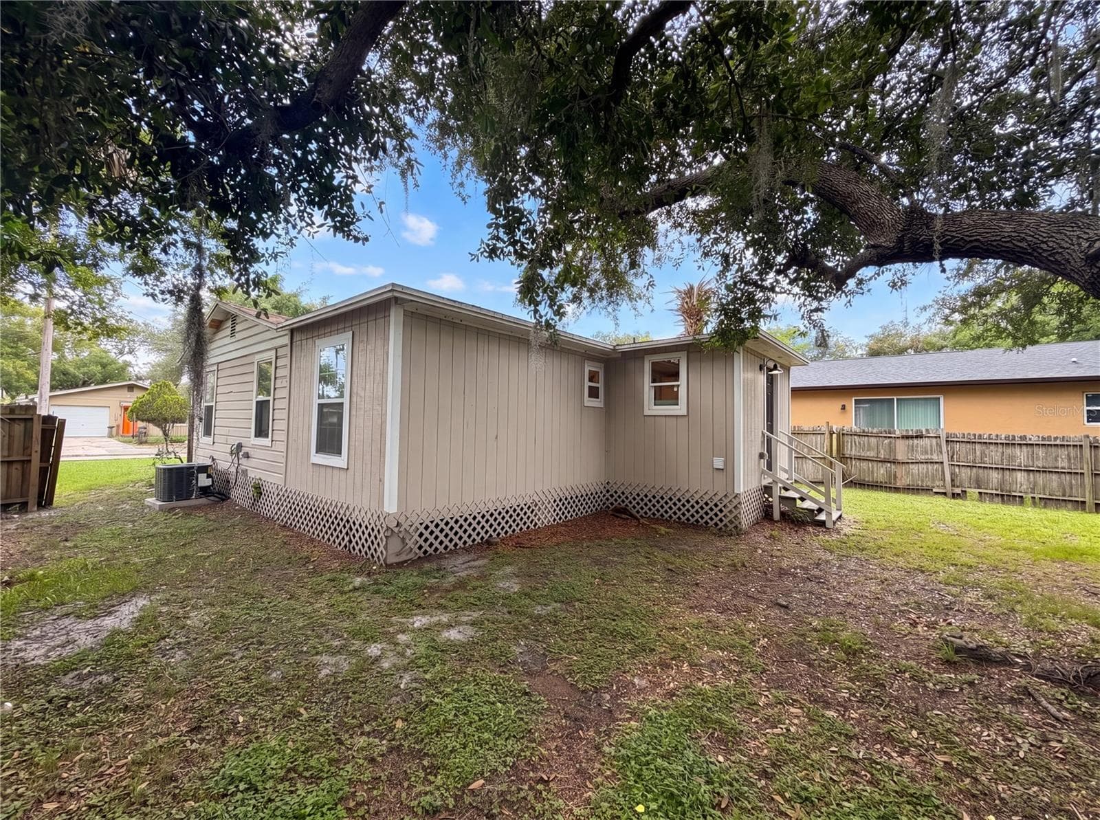 Single Family Residence at 1506 W 16TH ST, SANFORD, photo 5 of 22