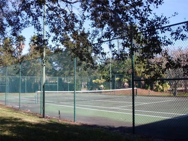 Condominium at 17101 CARRINGTON PARK DR #421, TAMPA, photo 6 of 17