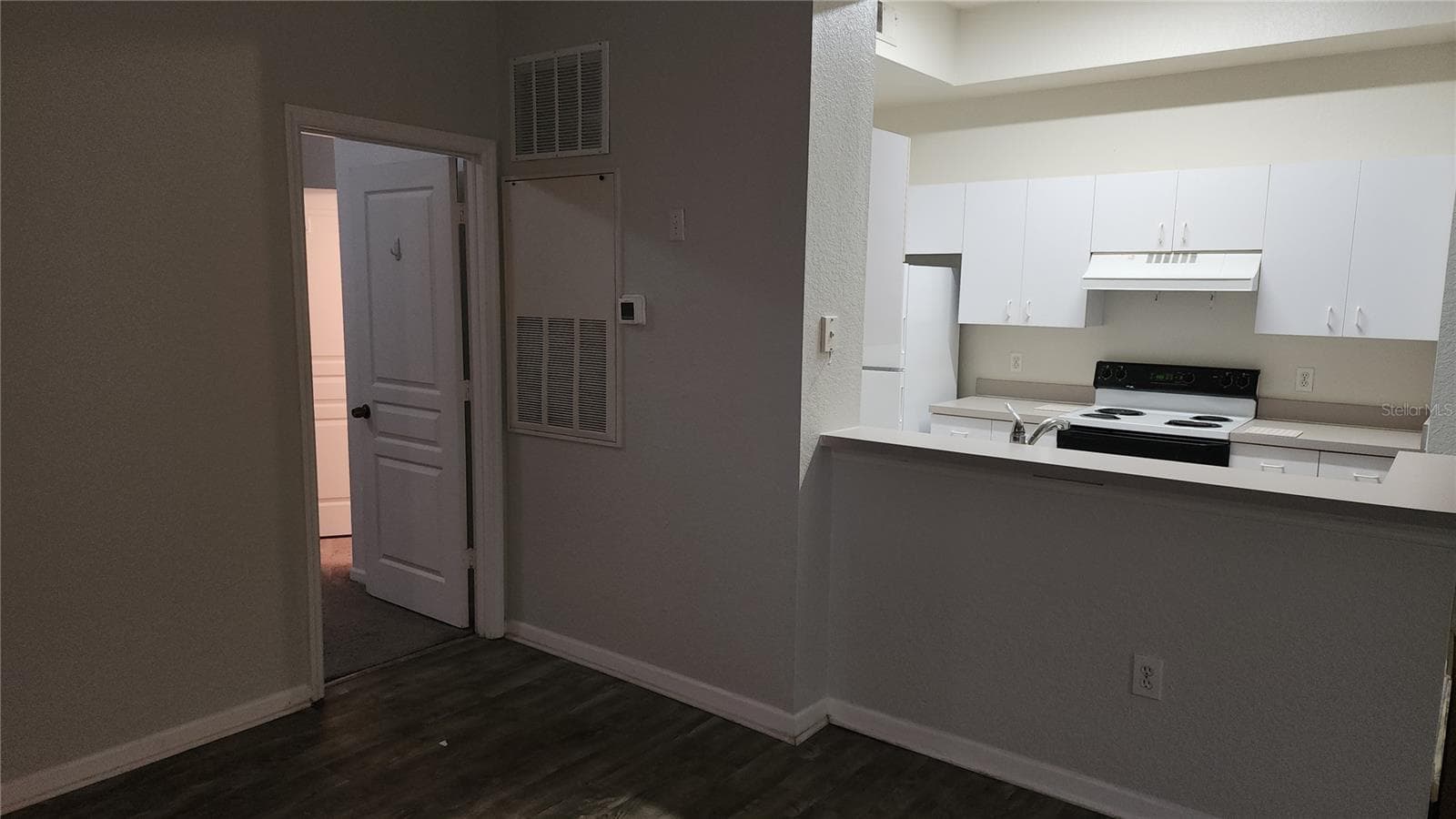 Condominium at 17101 CARRINGTON PARK DR #421, TAMPA, photo 10 of 17