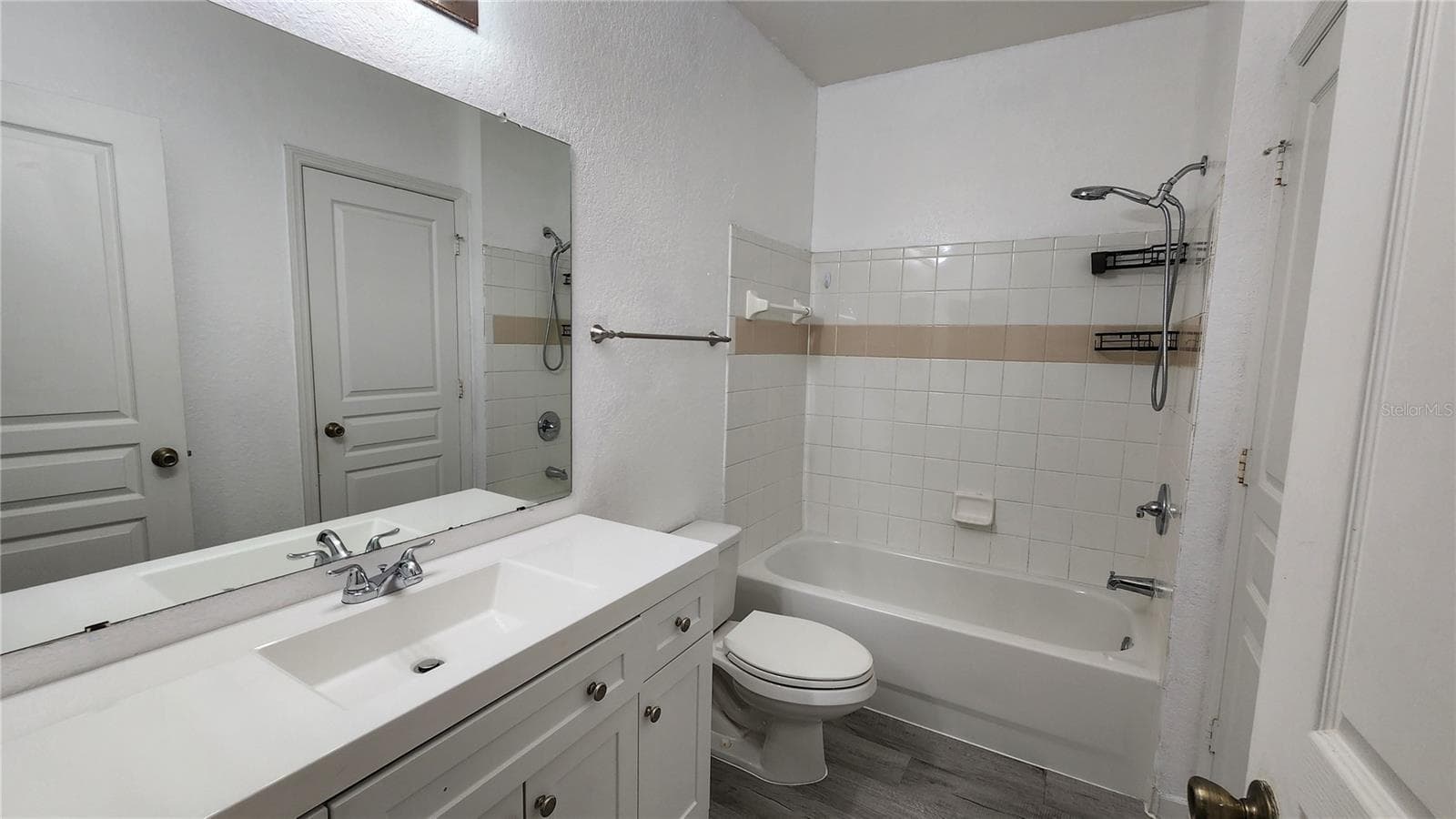 Condominium at 17101 CARRINGTON PARK DR #421, TAMPA, photo 11 of 17