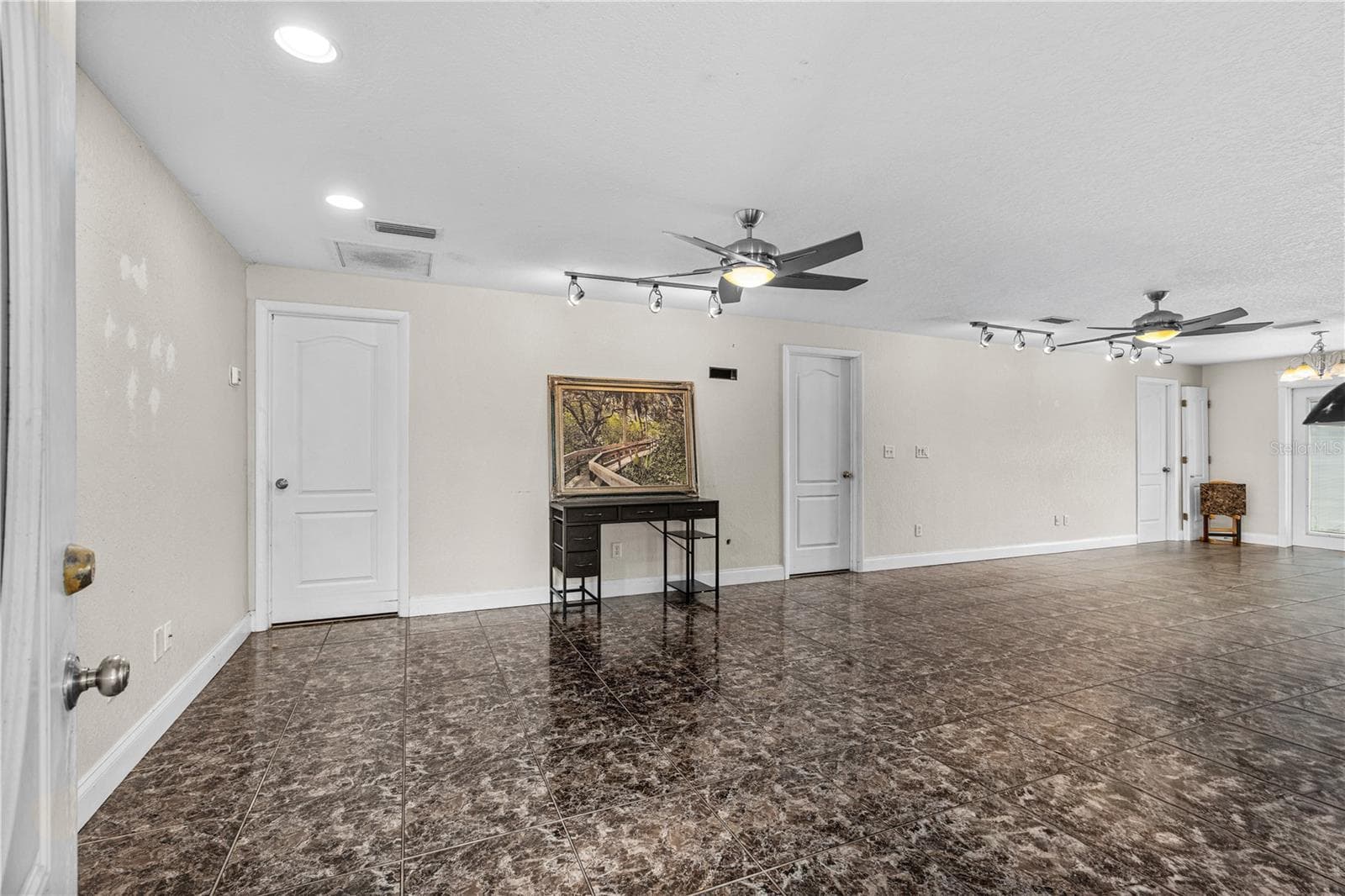 Single Family Residence at 1945 FERN PALM DR, EDGEWATER, photo 6 of 43