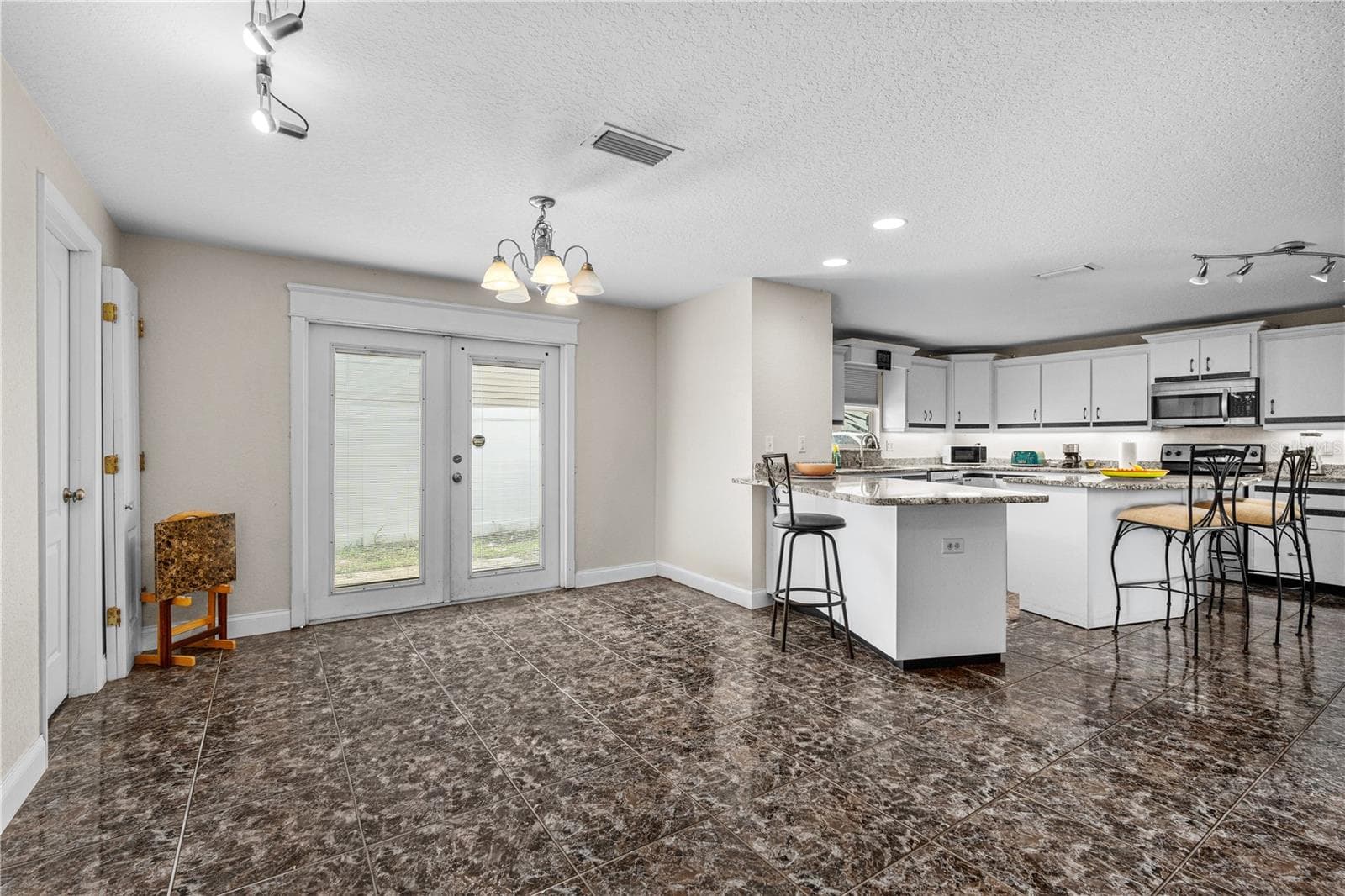 Single Family Residence at 1945 FERN PALM DR, EDGEWATER, photo 12 of 43