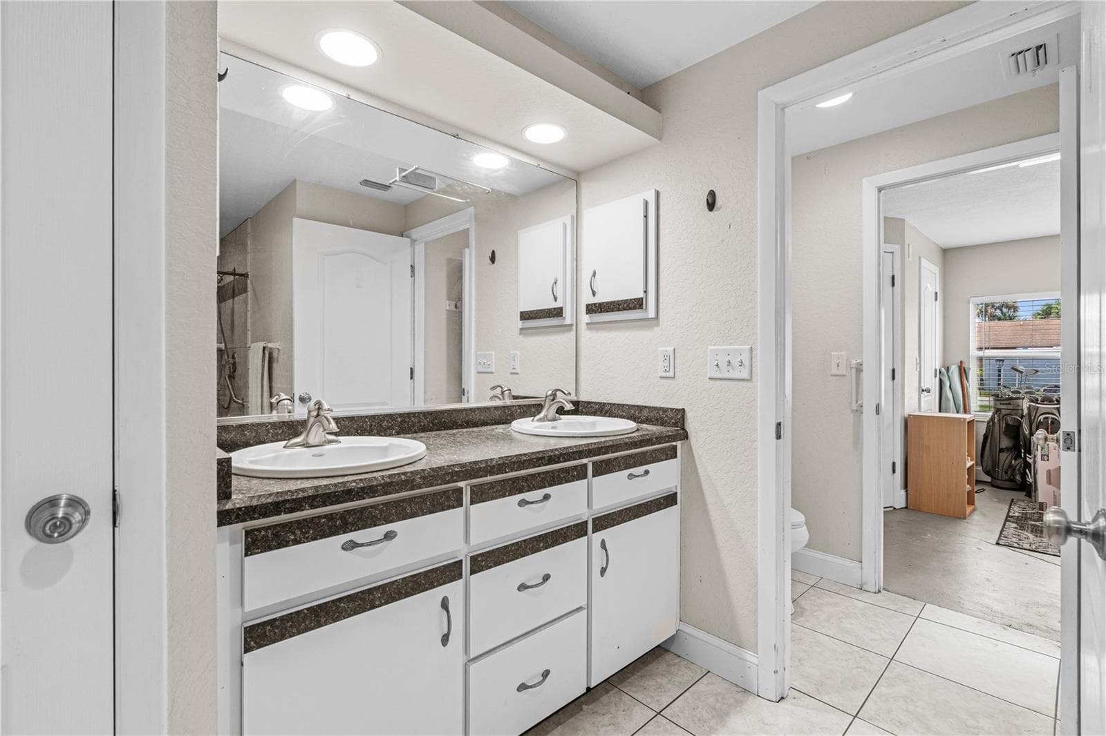 Single Family Residence at 1945 FERN PALM DR, EDGEWATER, photo 22 of 43