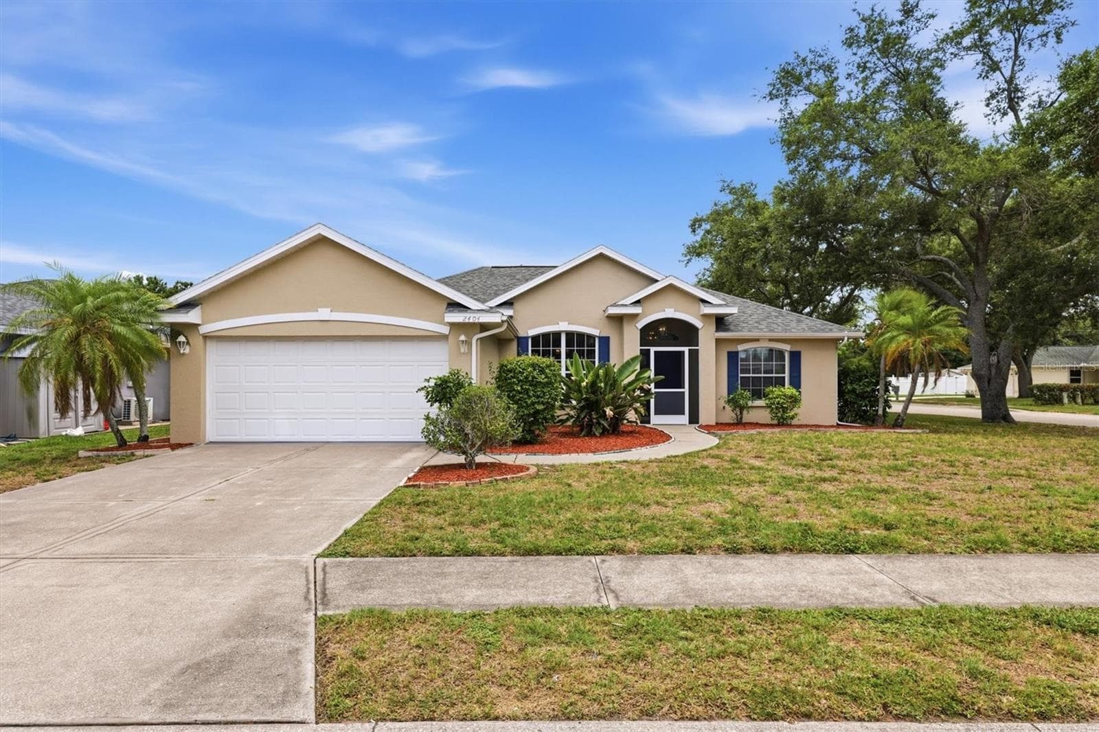 2404 50TH DR E