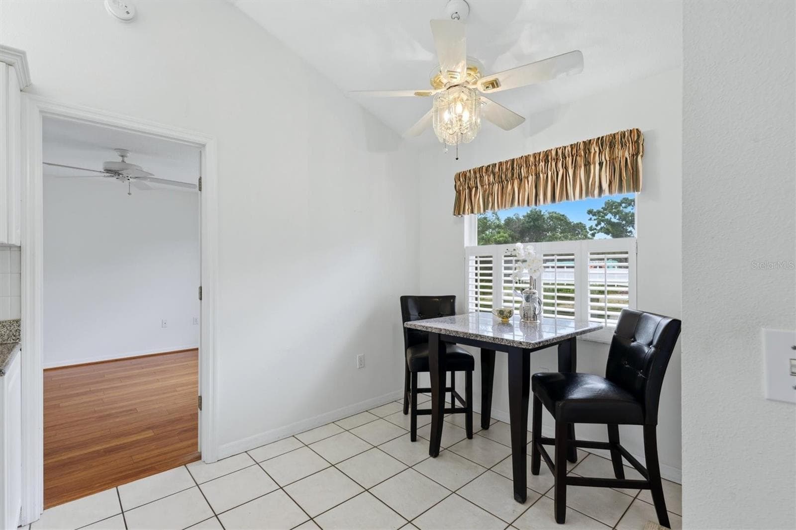 Breakfast nook - 2404 50TH DR E, BRADENTON