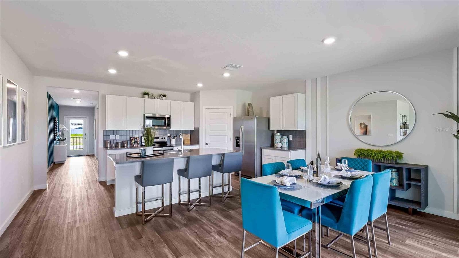 Single Family Residence at 18227 BEEHIVE TER, LAKEWOOD RANCH, photo 3 of 42