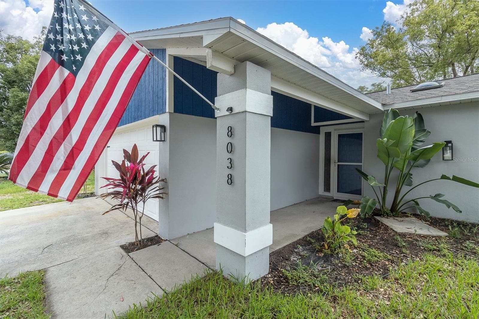 Single Family Residence at 8038 BUTTONBALL LN, PORT RICHEY, photo 4 of 30
