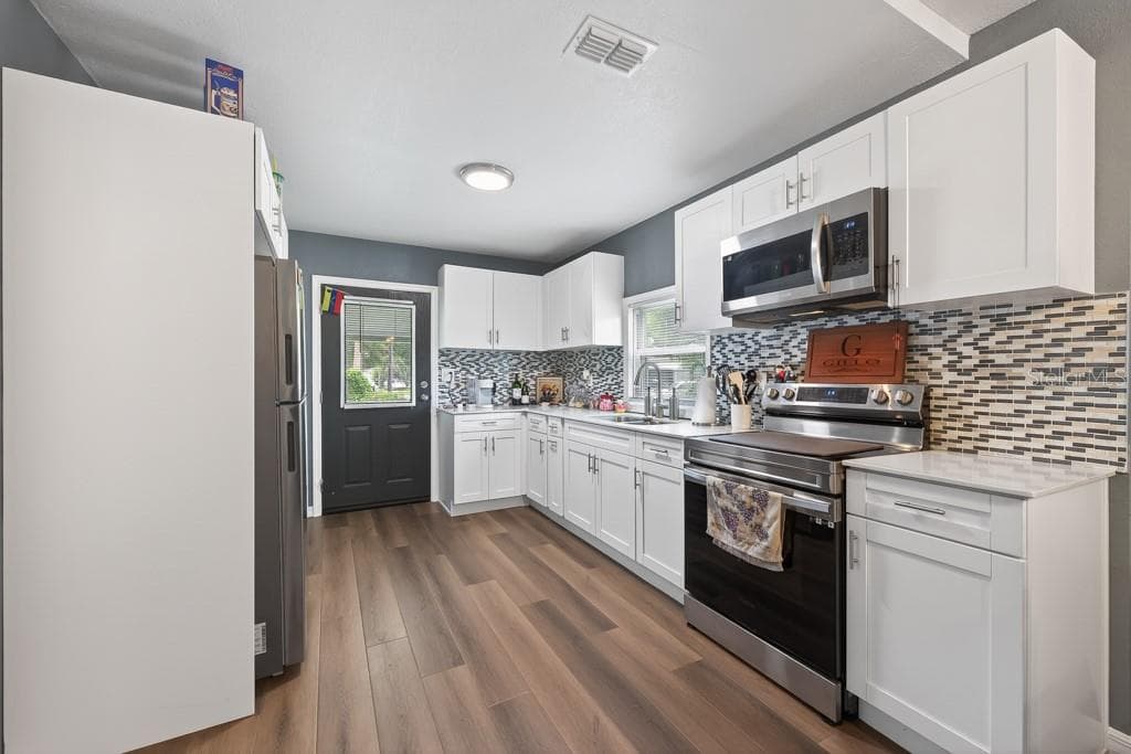 Single Family Residence at 6101 ANNA AVE, GIBSONTON, photo 16 of 54