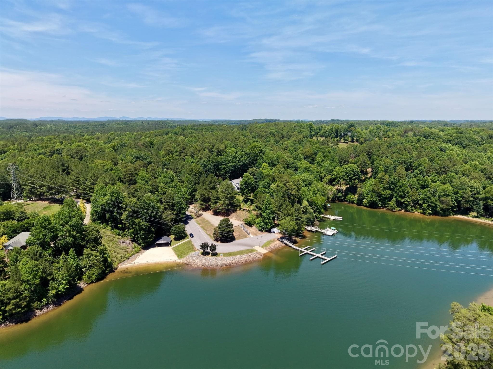 Community lake access - 274 Rivercliff Drive, Stony Point