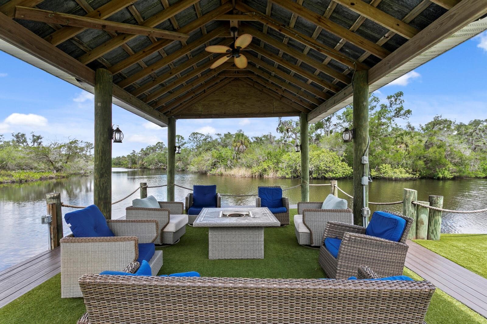 Single Family Residence at 1030 MILL CREEK RD, BRADENTON, photo 10 of 67