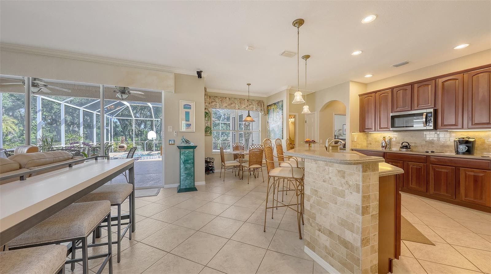 Single Family Residence at 7915 KAVANAGH CT, SARASOTA, photo 19 of 95