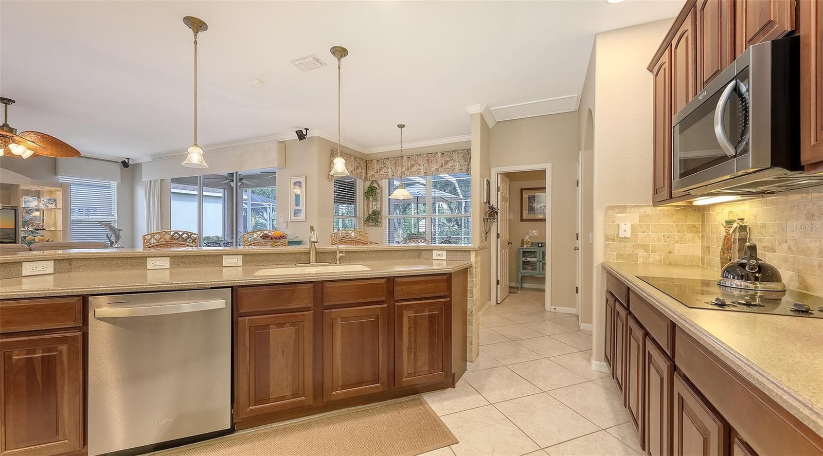 Single Family Residence at 7915 KAVANAGH CT, SARASOTA, photo 27 of 95