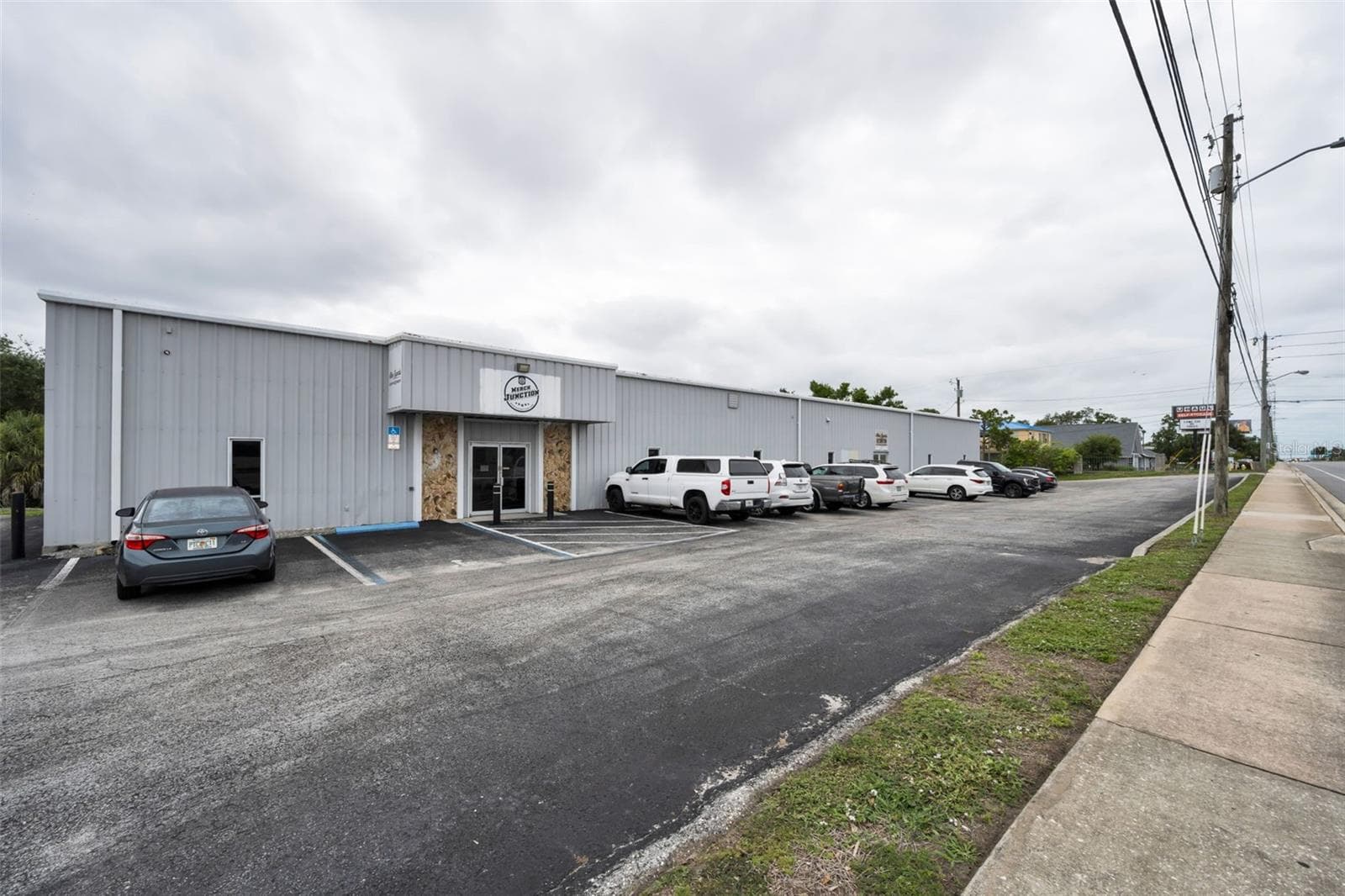 Private entrance to Suite 2 - 6581 SEMINOLE BLVD, SEMINOLE