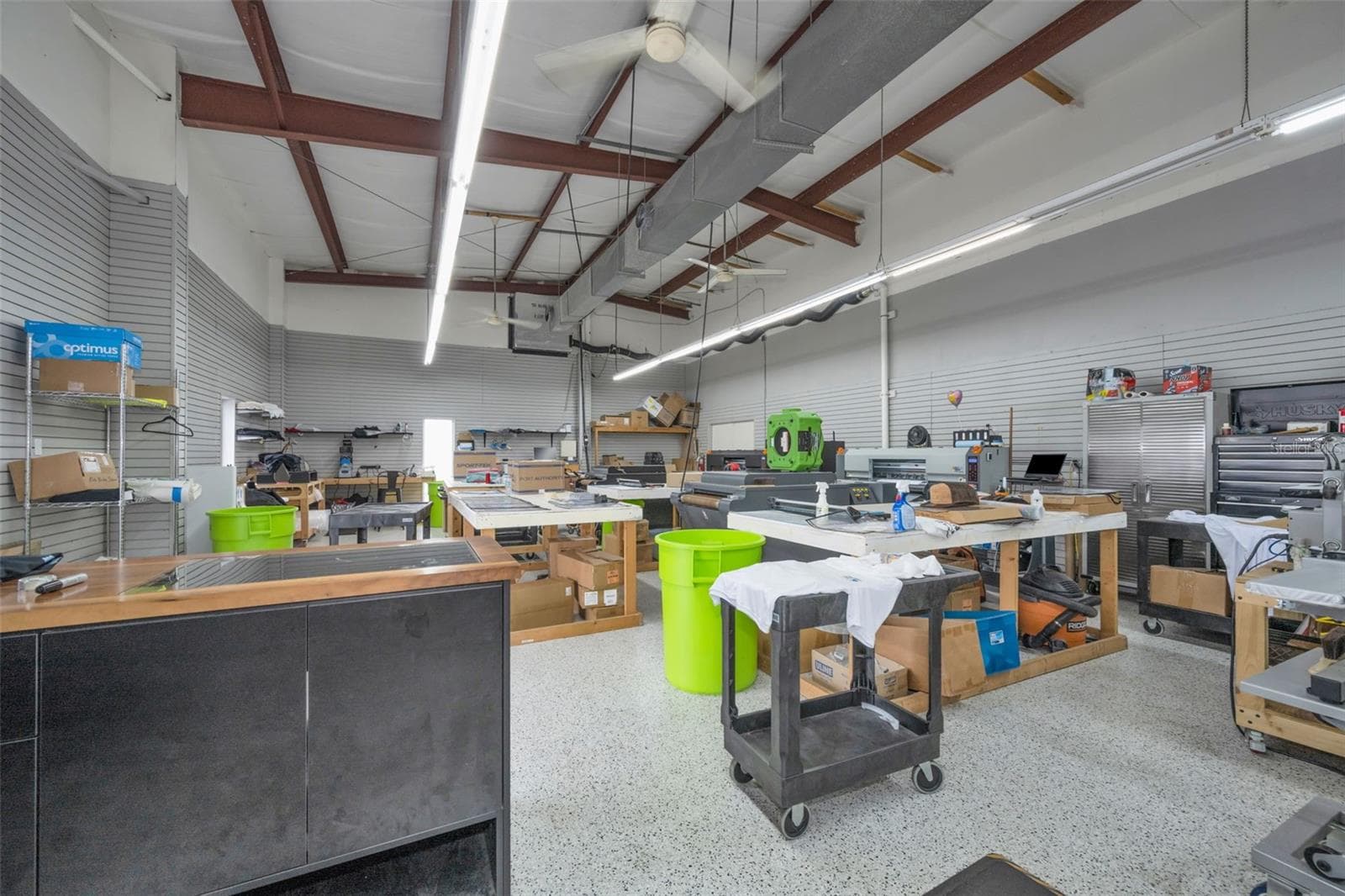 Office 3 in Suite 2 - currently air conditioned workshop - 6581 SEMINOLE BLVD, SEMINOLE