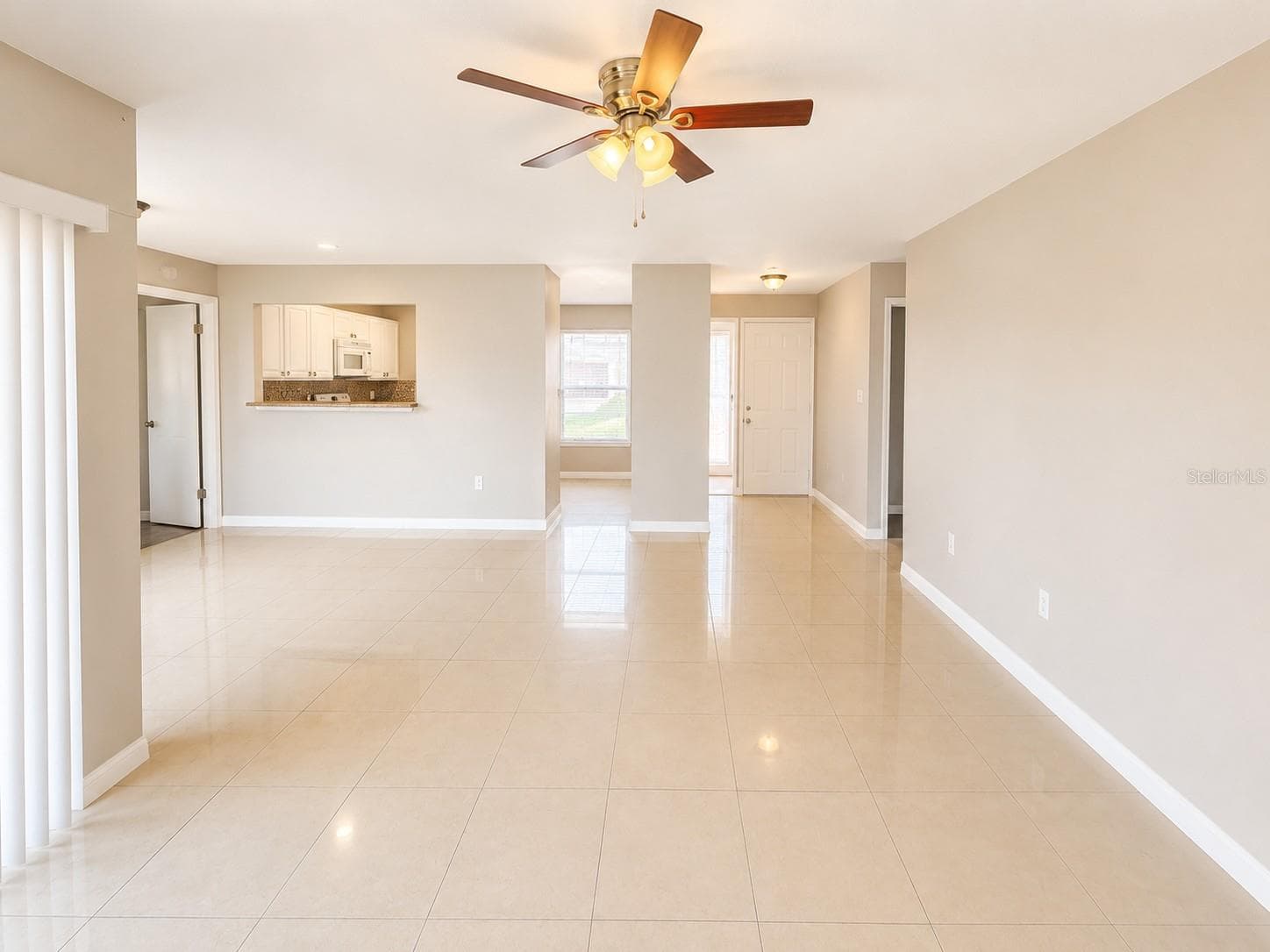 Single Family Residence at 766 MADERIA CT, KISSIMMEE, photo 4 of 19