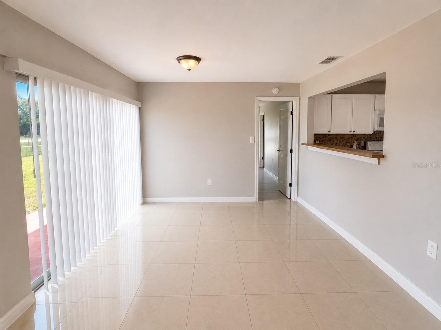 Single Family Residence at 766 MADERIA CT, KISSIMMEE, photo 6 of 19