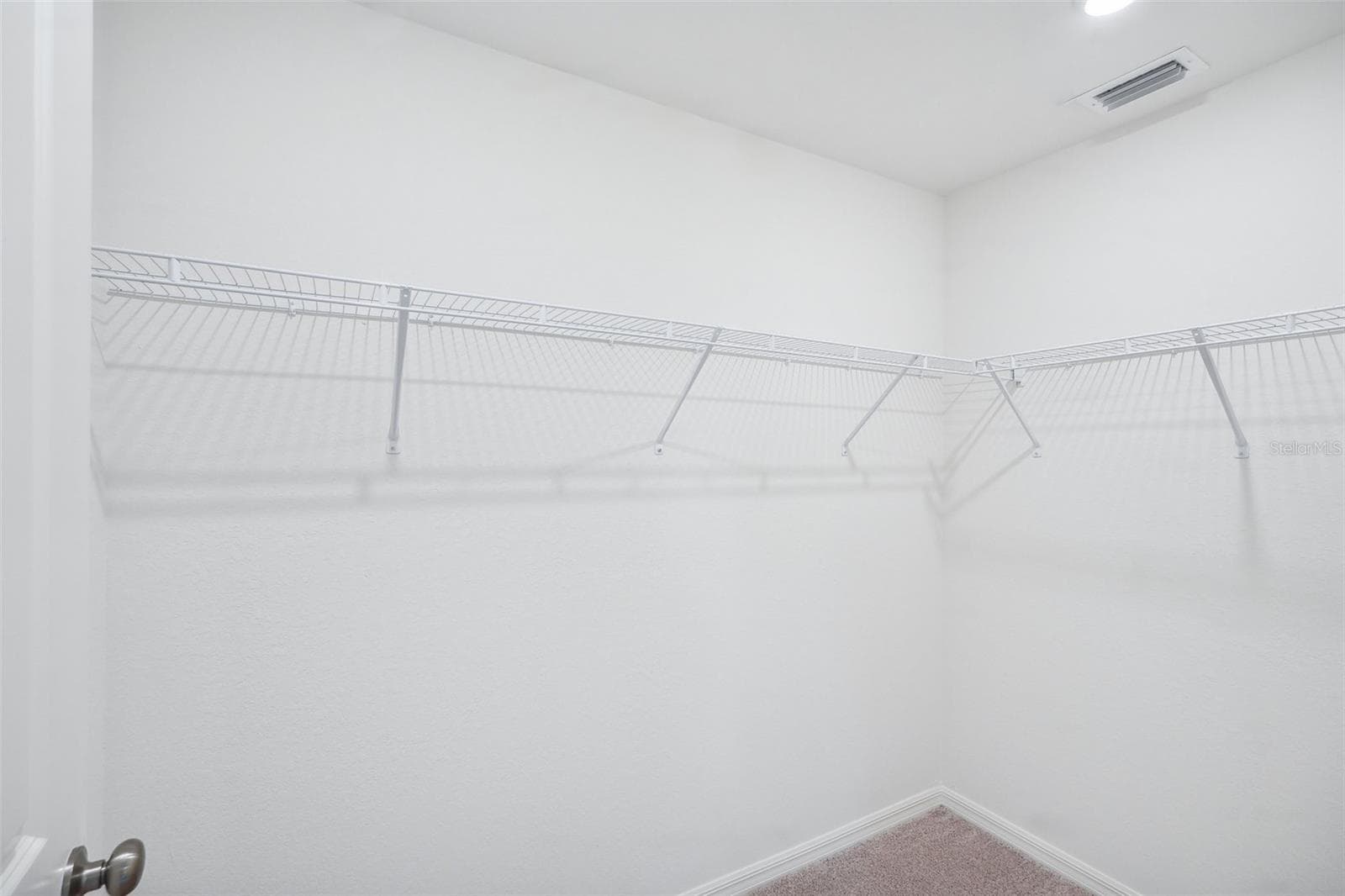 Single Family Residence at 2044 GOLDEN BEAK DR, EAGLE LAKE, photo 20 of 46