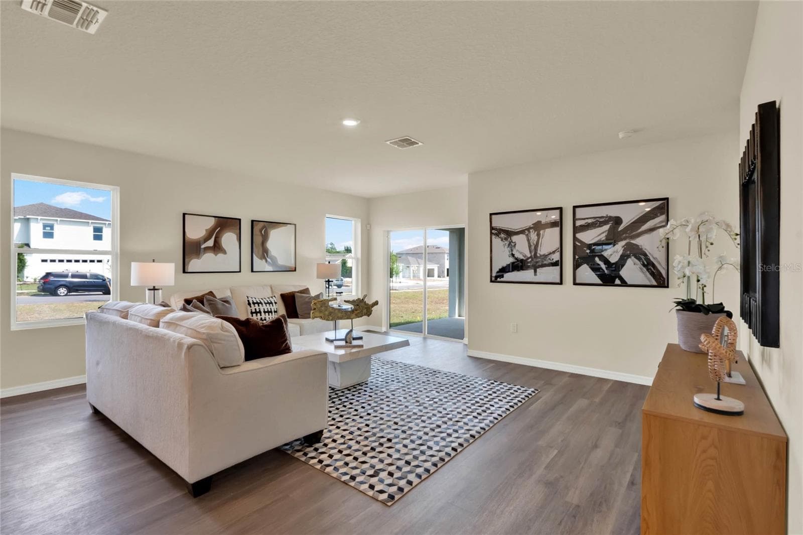 Single Family Residence at 7833 FORREST FOX WAY, LAKELAND, photo 4 of 27