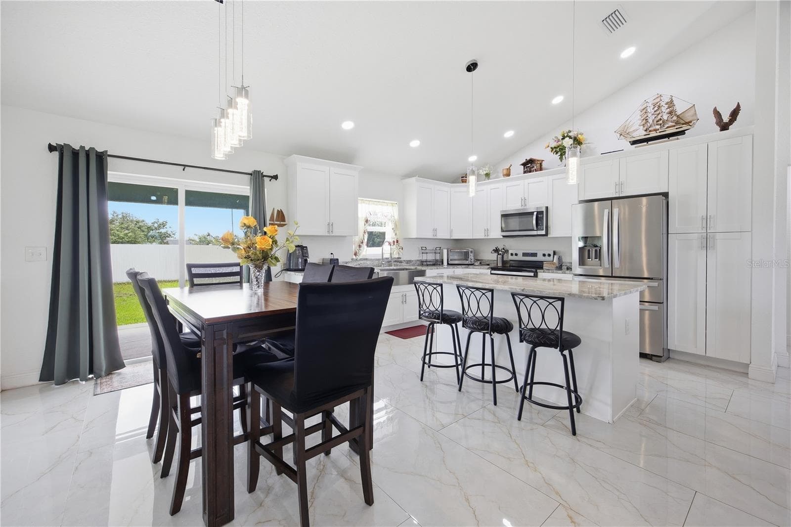 Single Family Residence at 39 DOGWOOD TRL, OCALA, photo 8 of 35