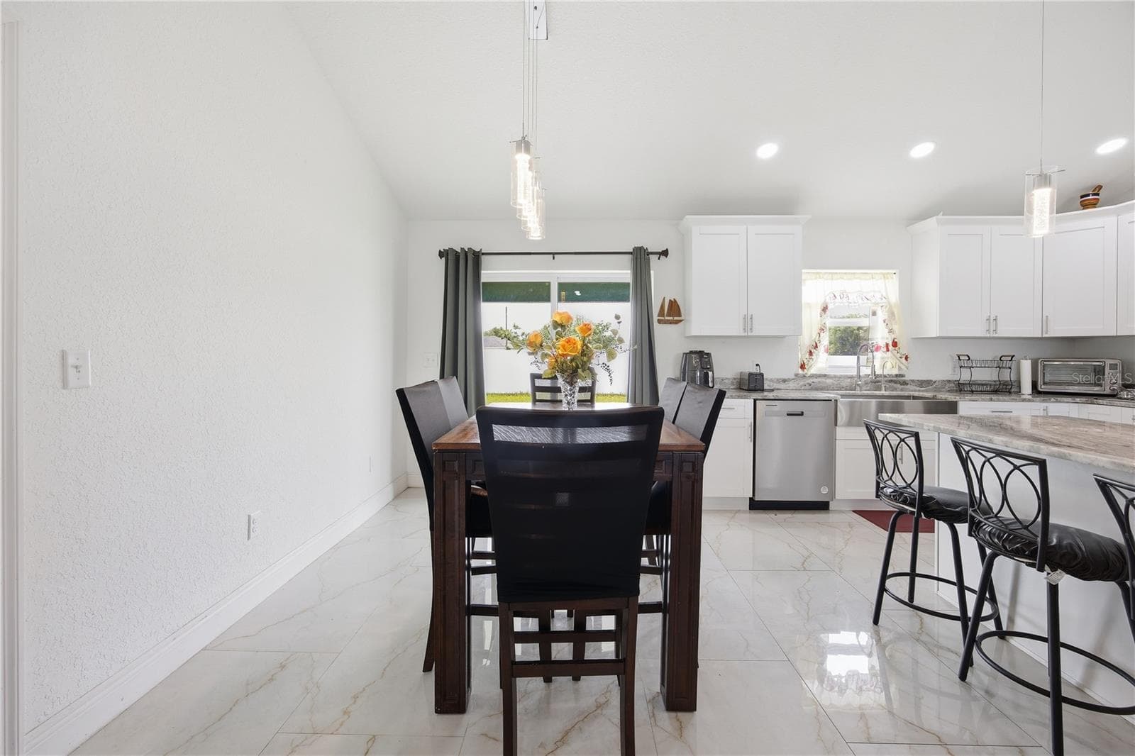 Single Family Residence at 39 DOGWOOD TRL, OCALA, photo 10 of 35