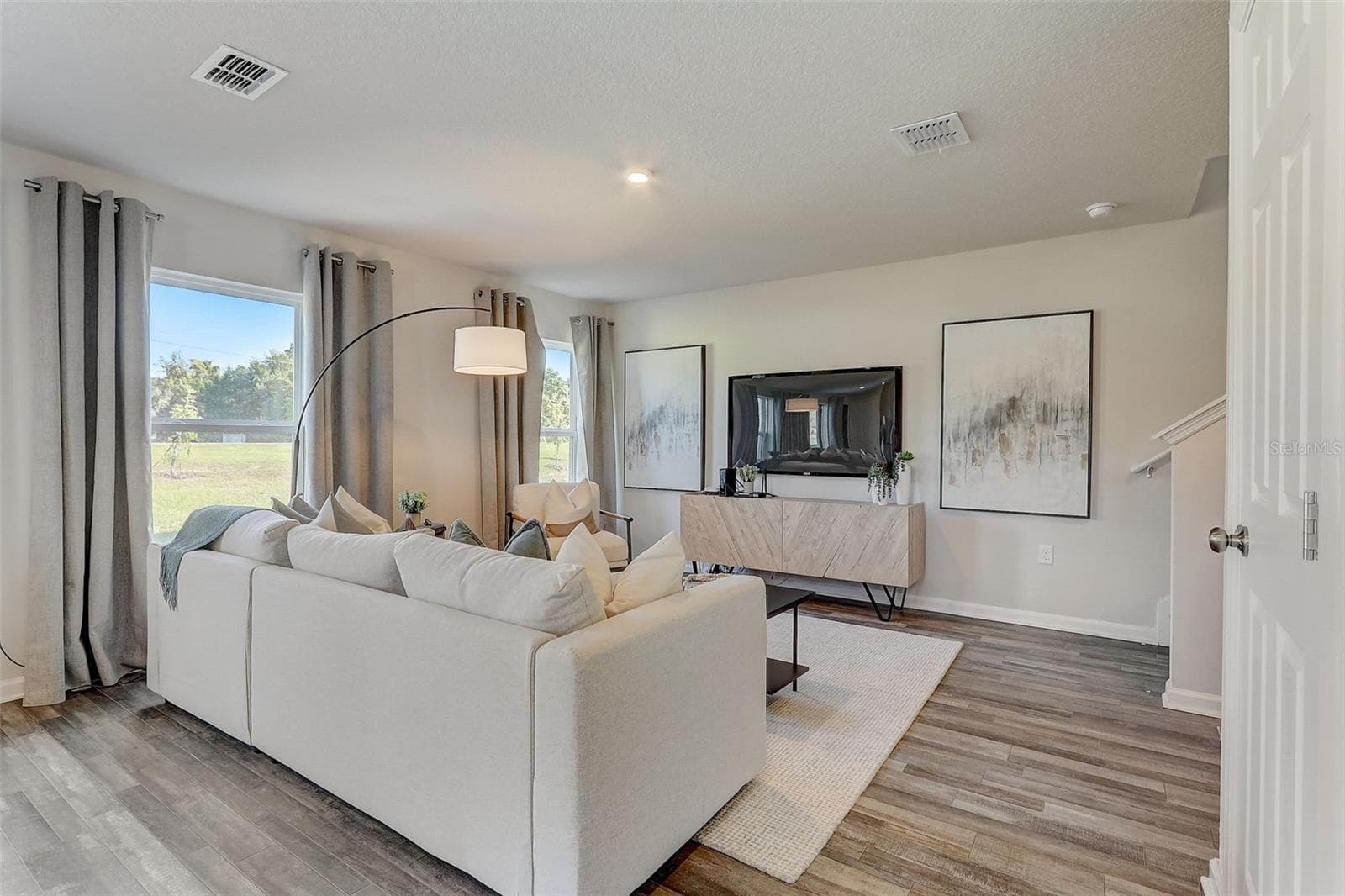 Single Family Residence at 2076 GOLDEN BEAK DR, EAGLE LAKE, photo 10 of 54