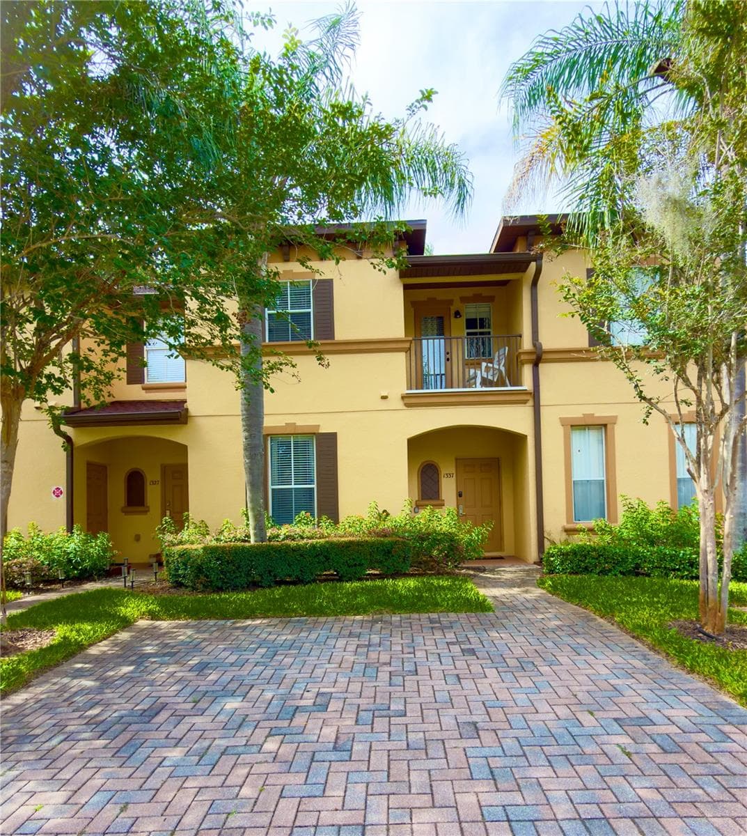 1337 CALABRIA AVE