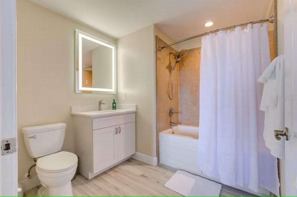 Condo - Hotel at 13415 BLUE HERON BEACH DR #1201, ORLANDO, photo 14 of 29