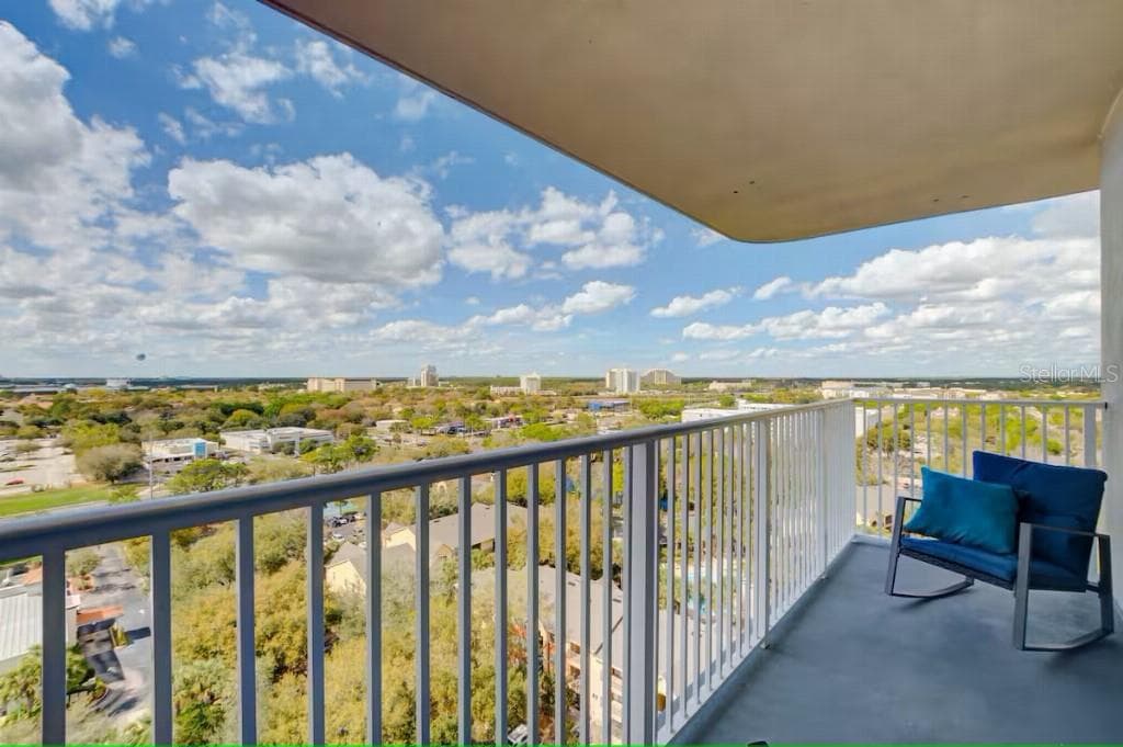 Condo - Hotel at 13415 BLUE HERON BEACH DR #1201, ORLANDO, photo 23 of 29