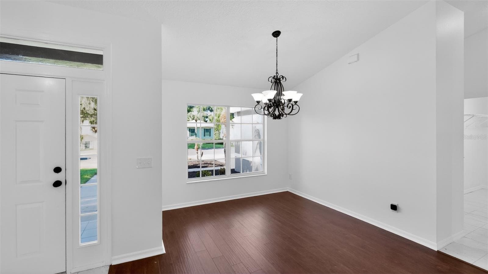 Single Family Residence at 3325 INDIAN TRL, EUSTIS, photo 2 of 14