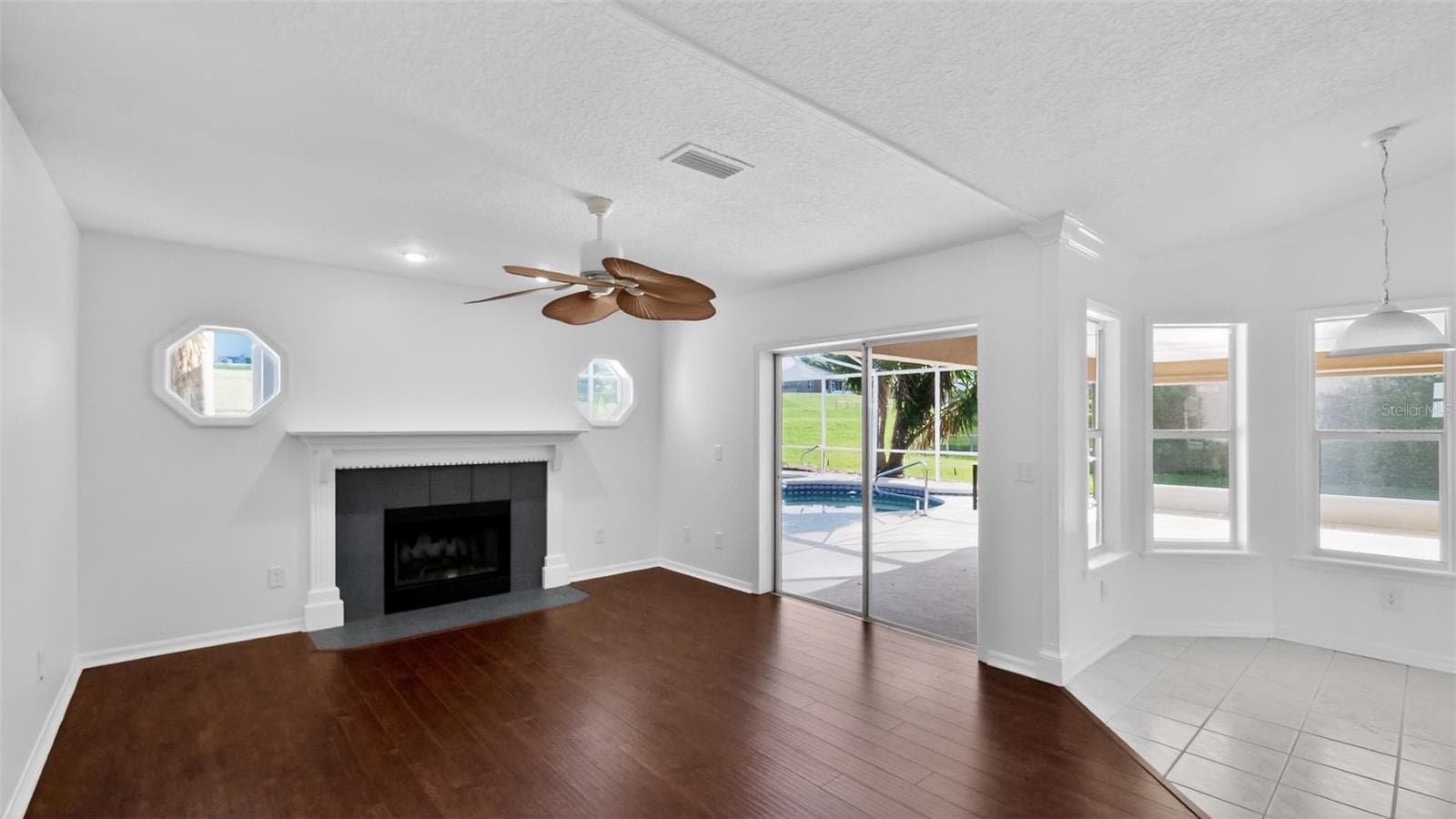 Single Family Residence at 3325 INDIAN TRL, EUSTIS, photo 6 of 14